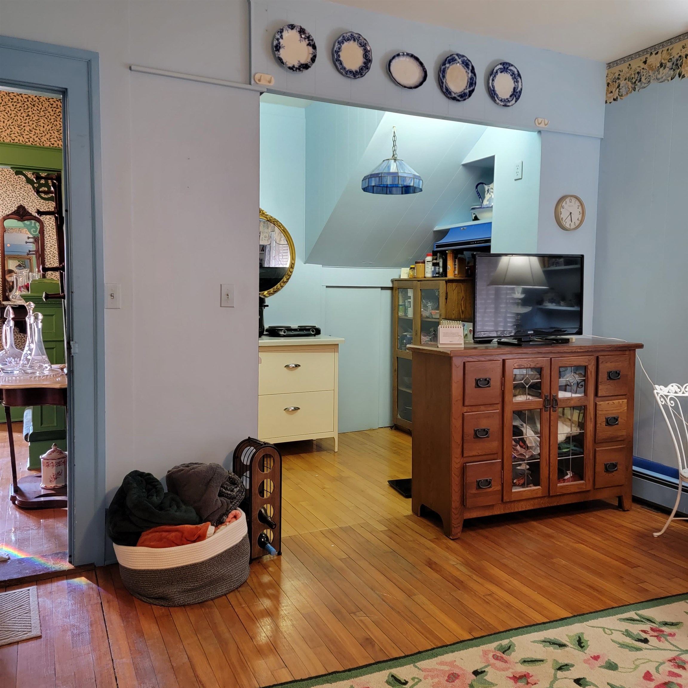 300 W PROSPECT Avenue