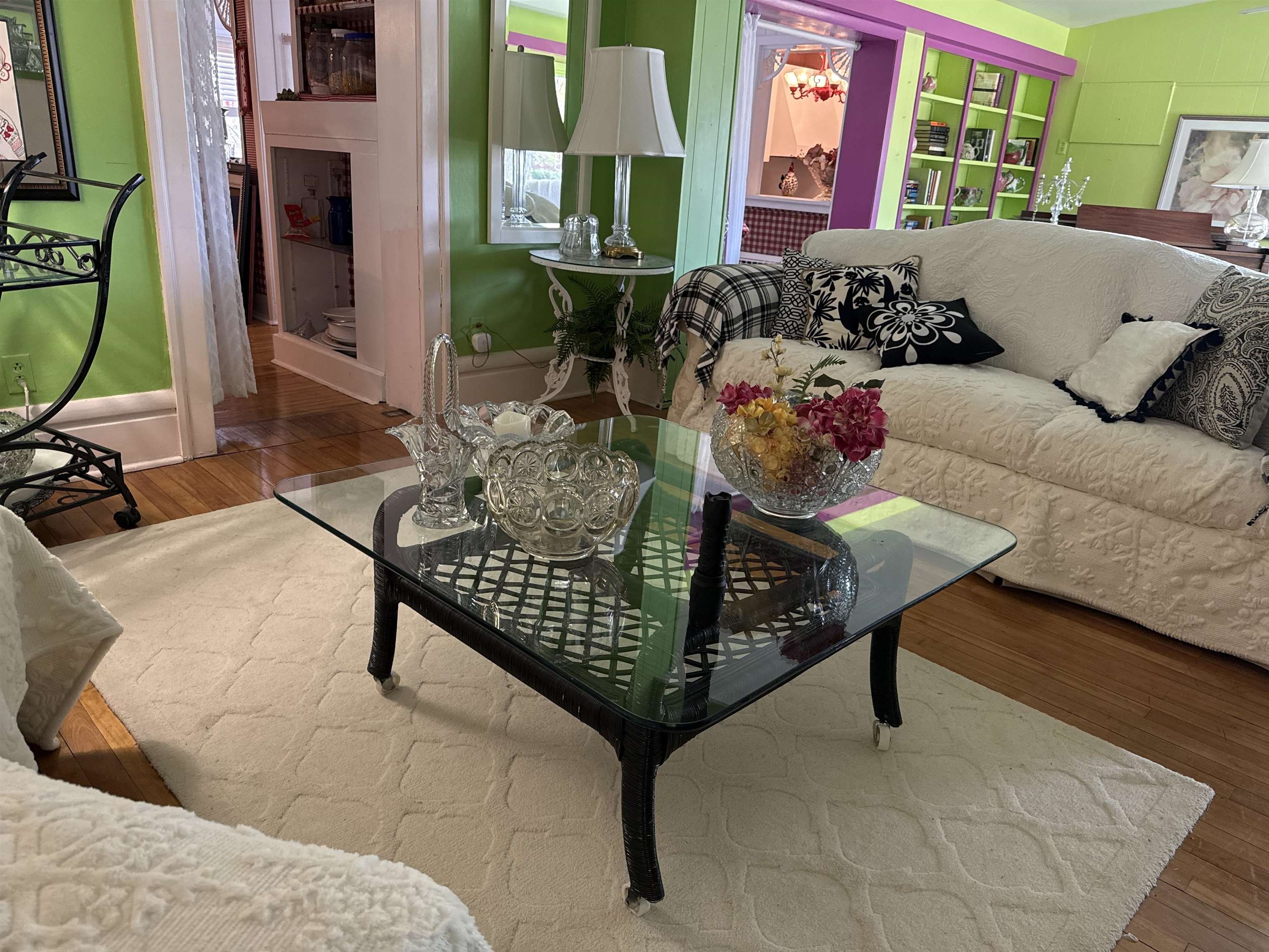 300 W PROSPECT Avenue