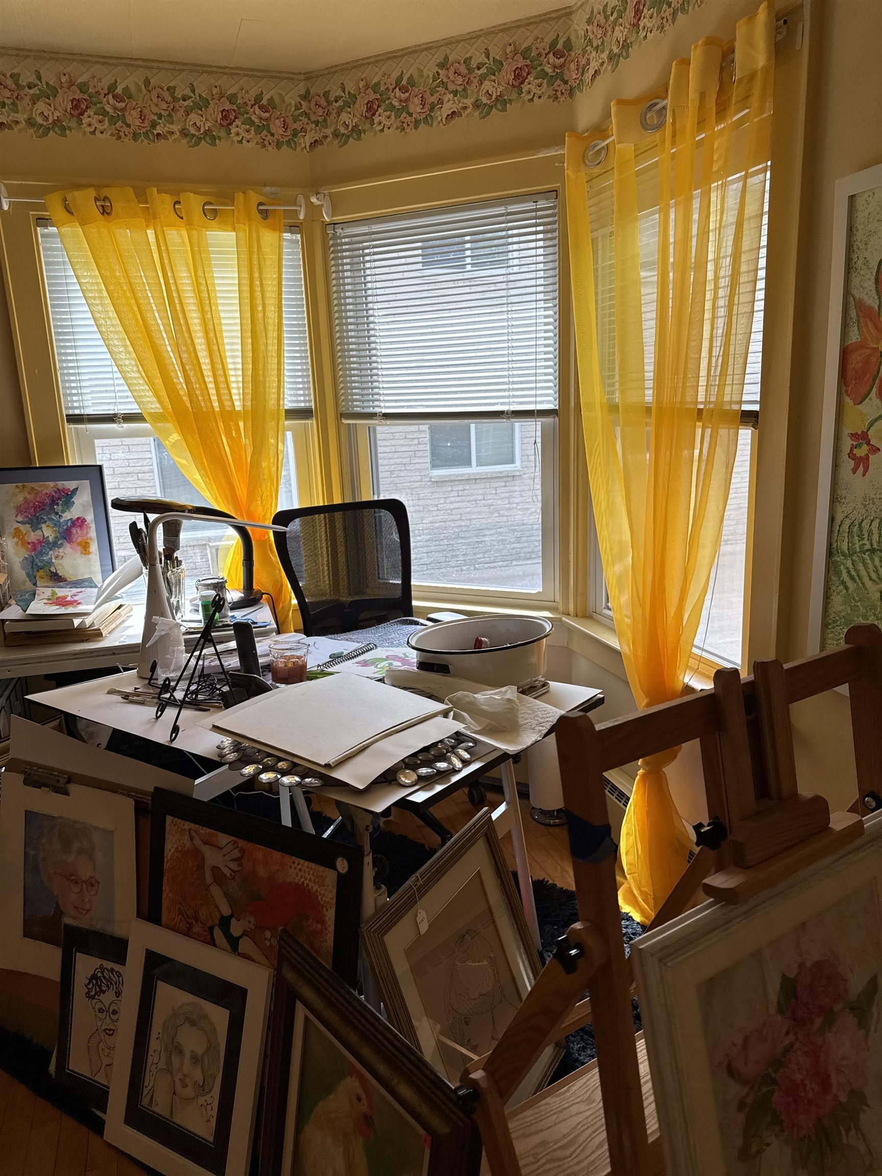 300 W PROSPECT Avenue