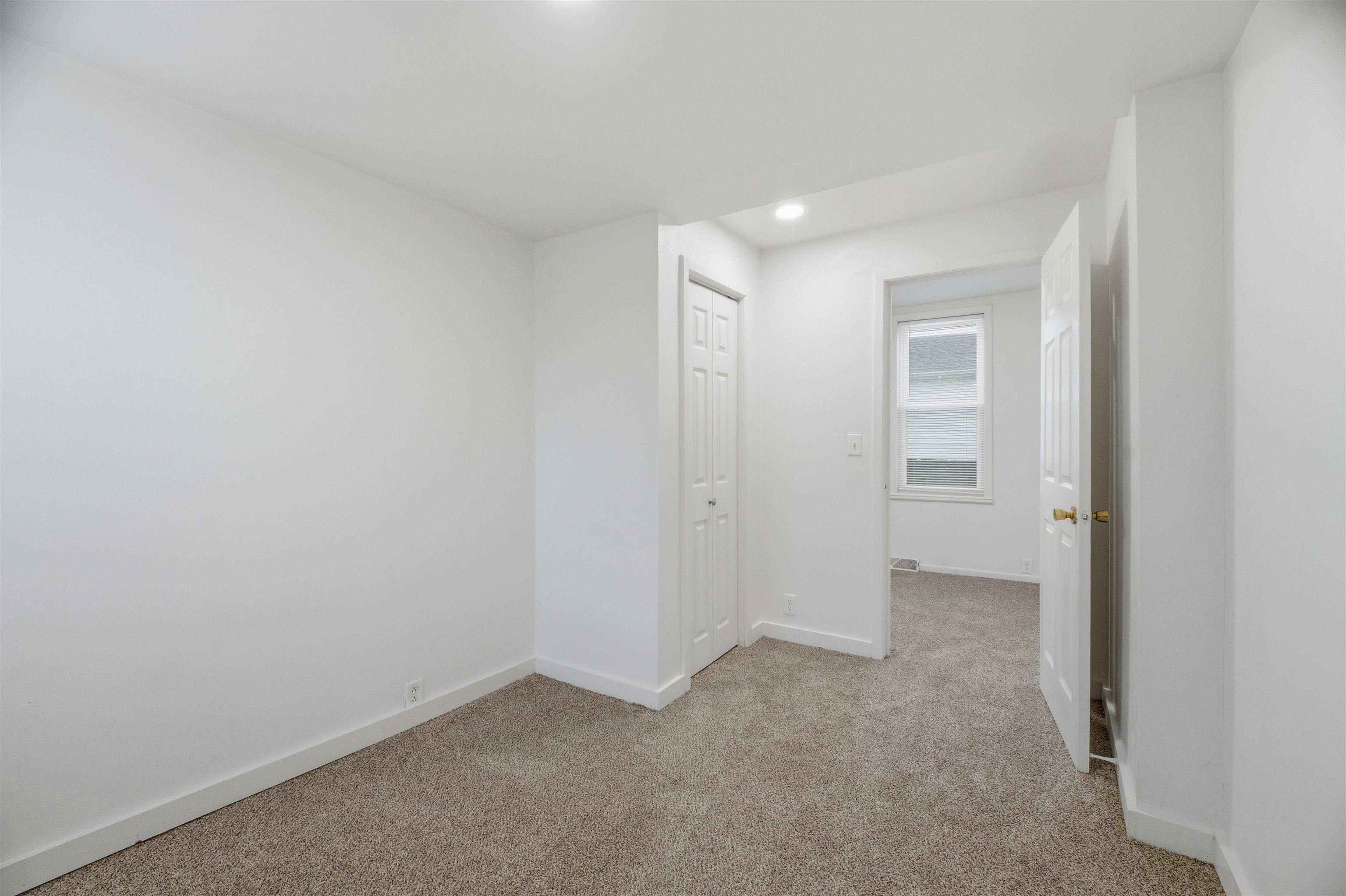 206 WRIGHT Avenue