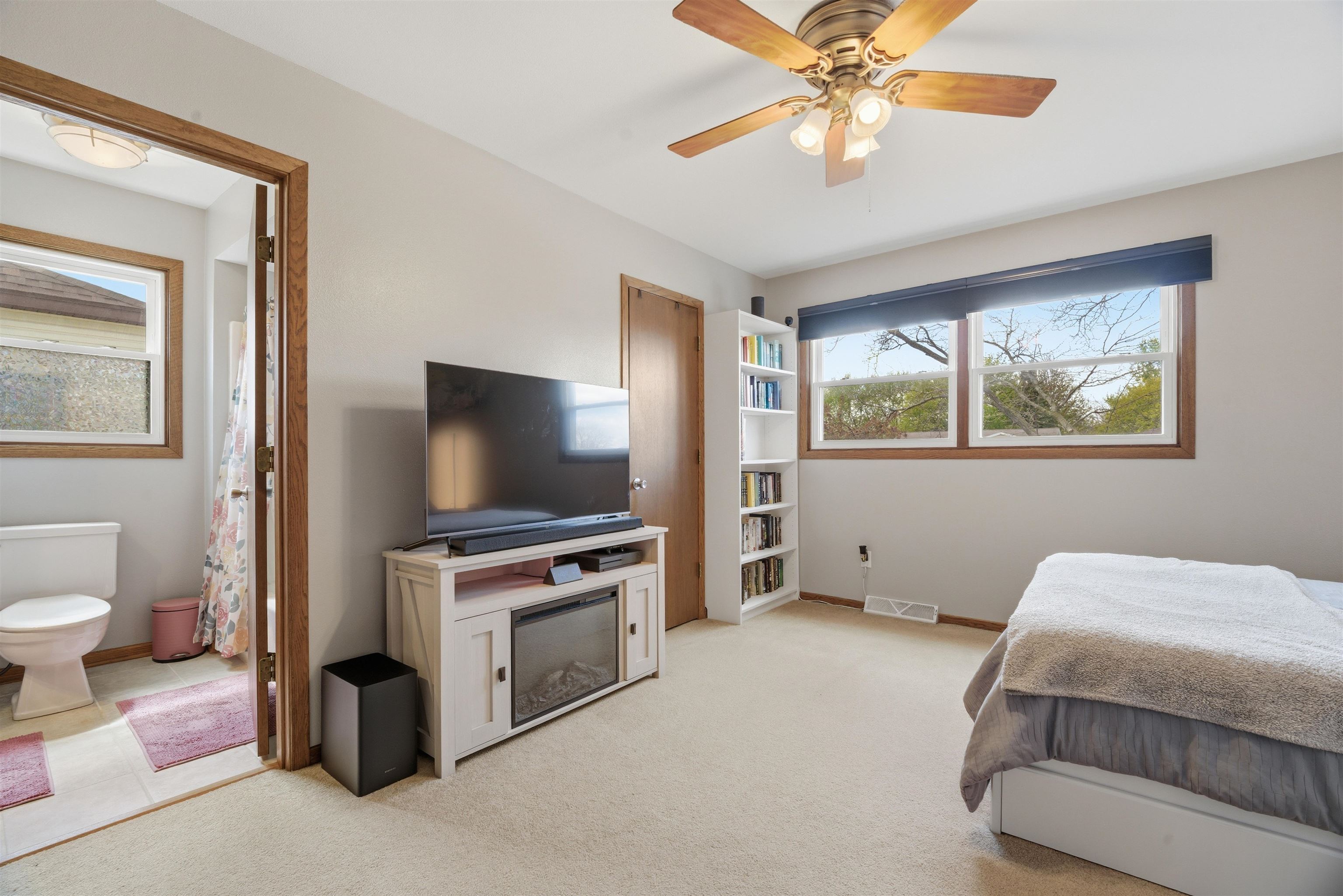 510 SILVER SPRING Drive