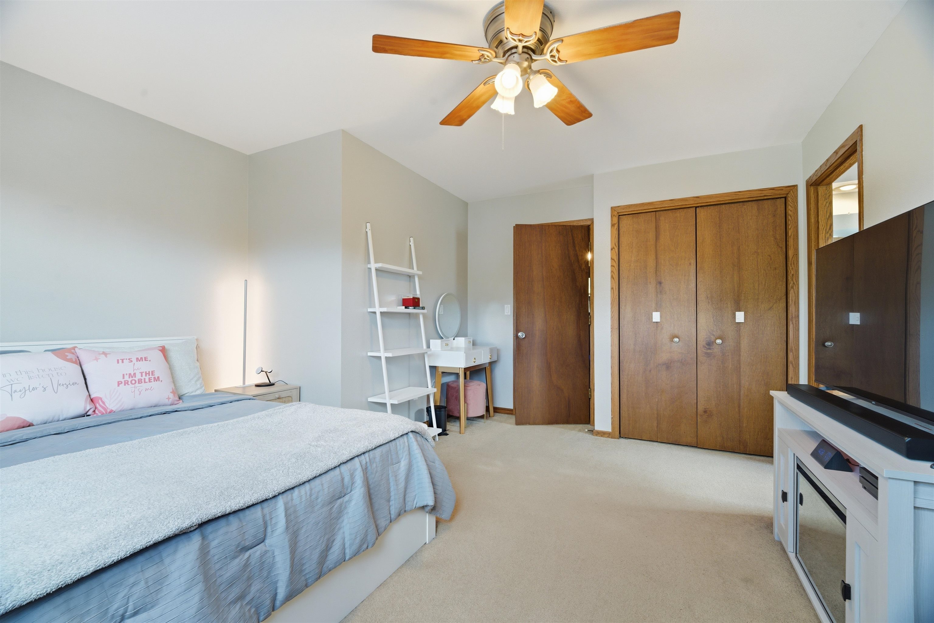510 SILVER SPRING Drive