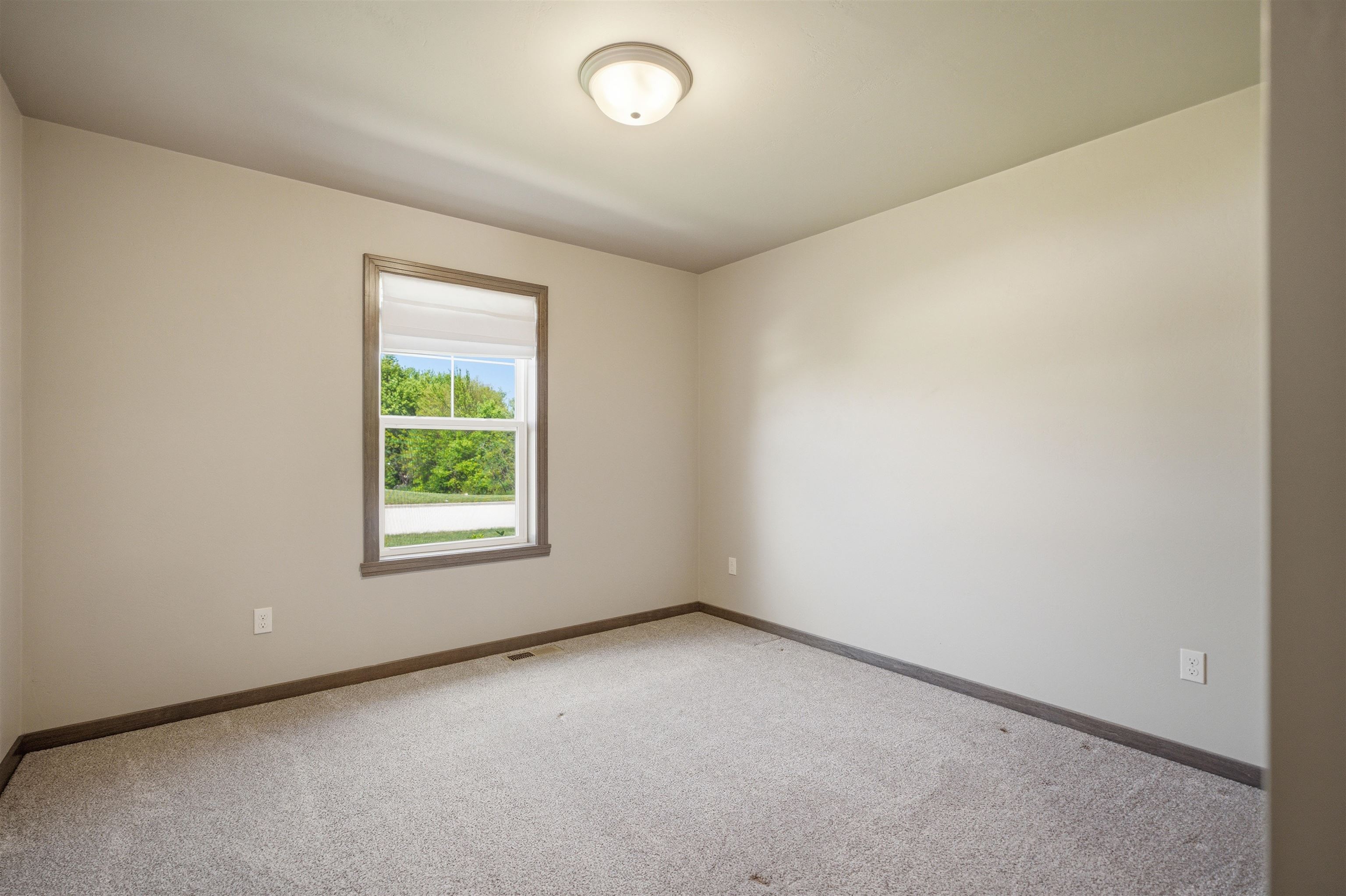 107 BROOKWOOD Drive