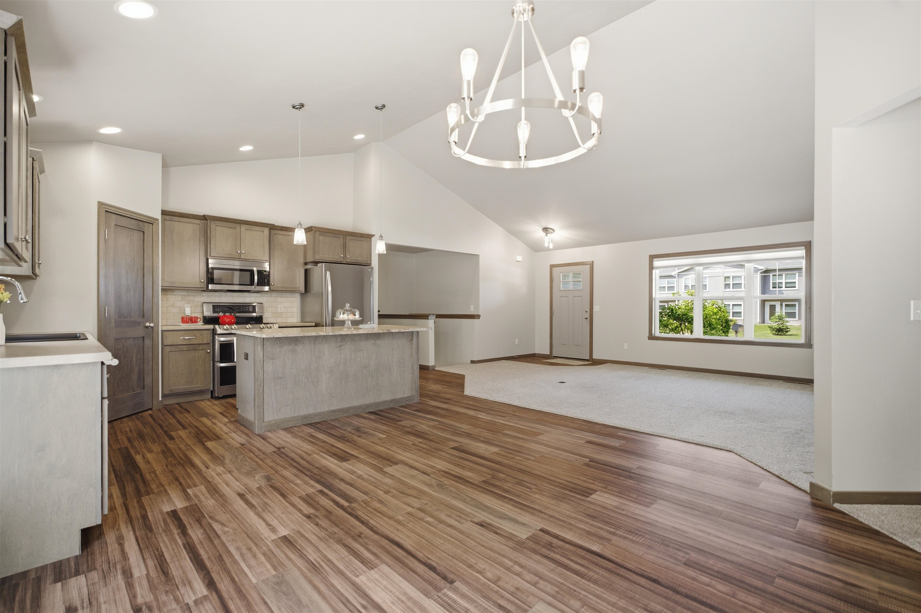 107 BROOKWOOD Drive