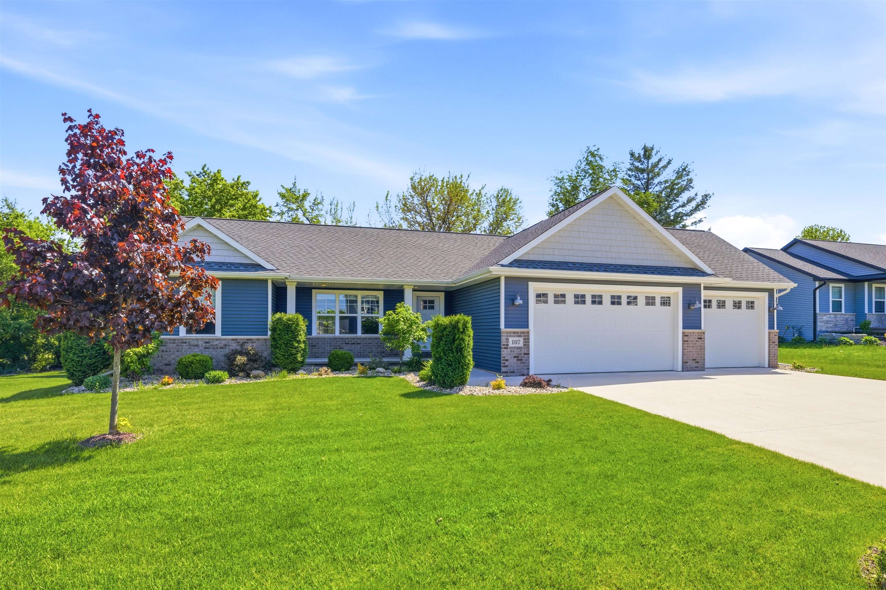 107 BROOKWOOD Drive