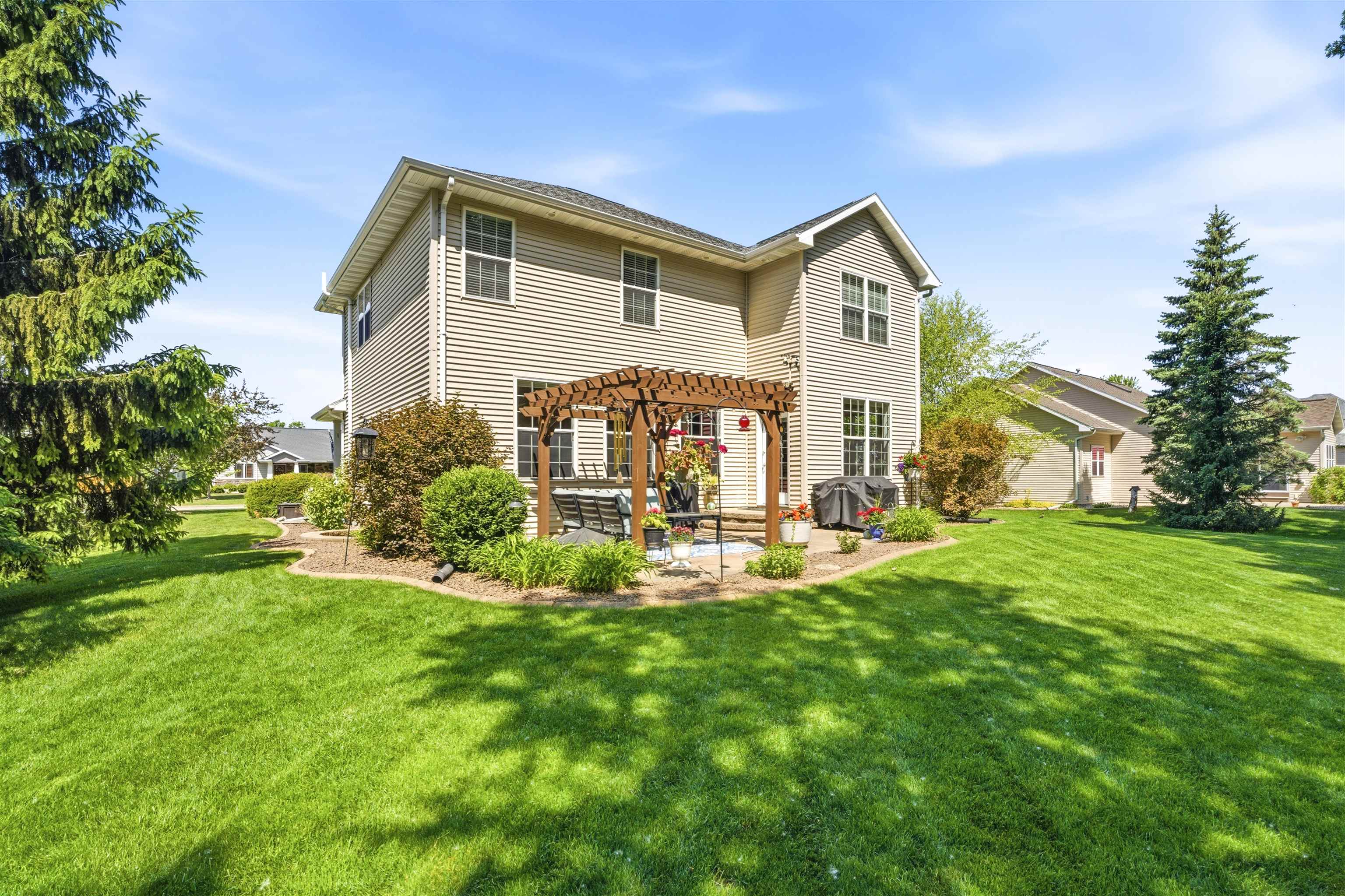 1594 KINGSWOOD Drive
