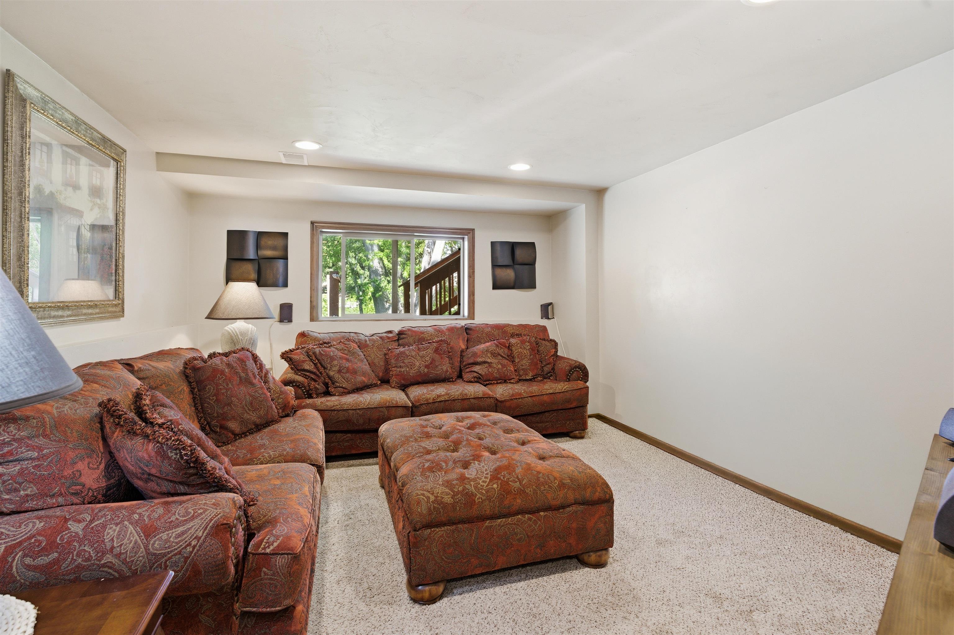 11 KOOLS Court