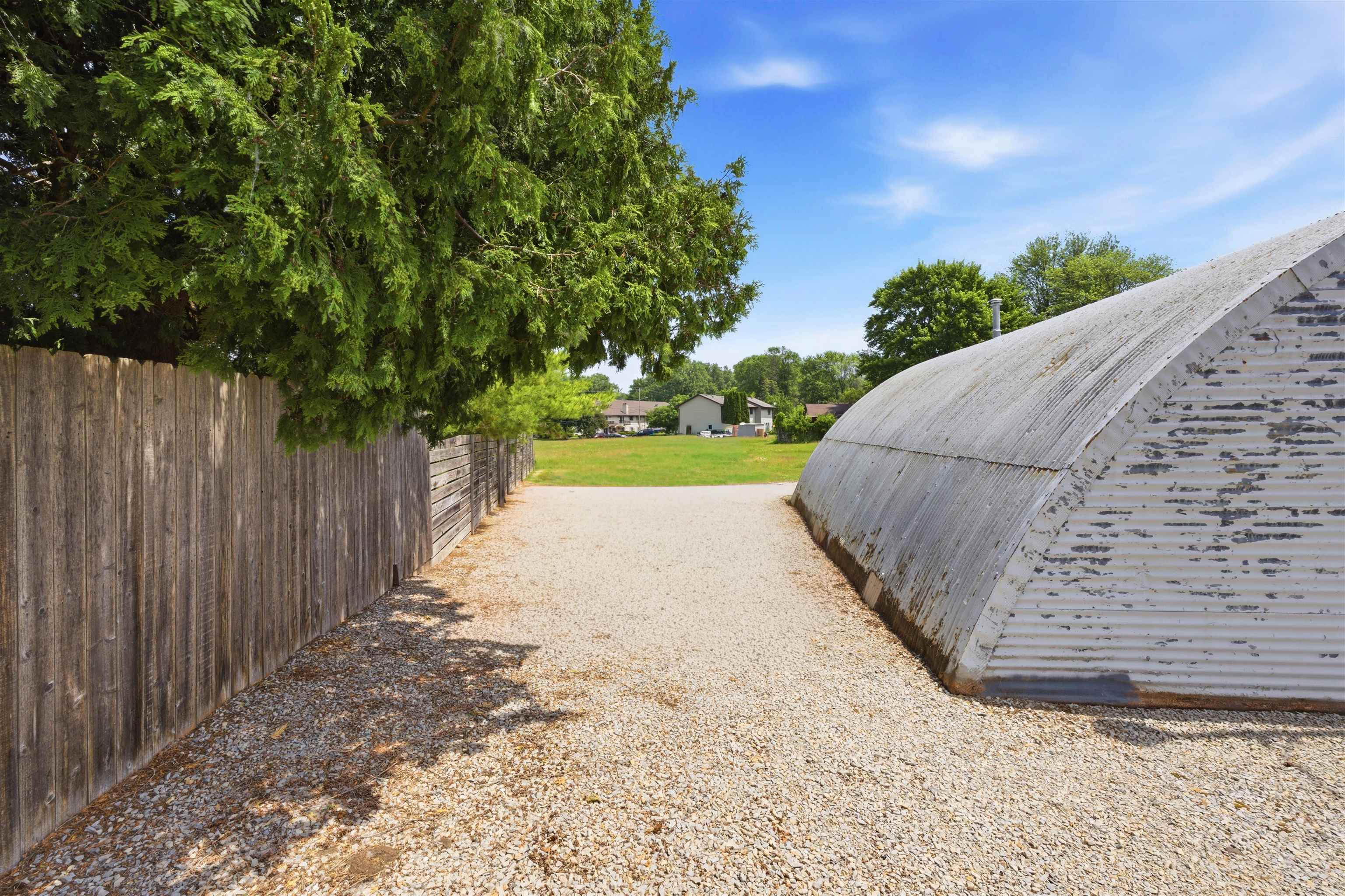 1250 PLANK Road