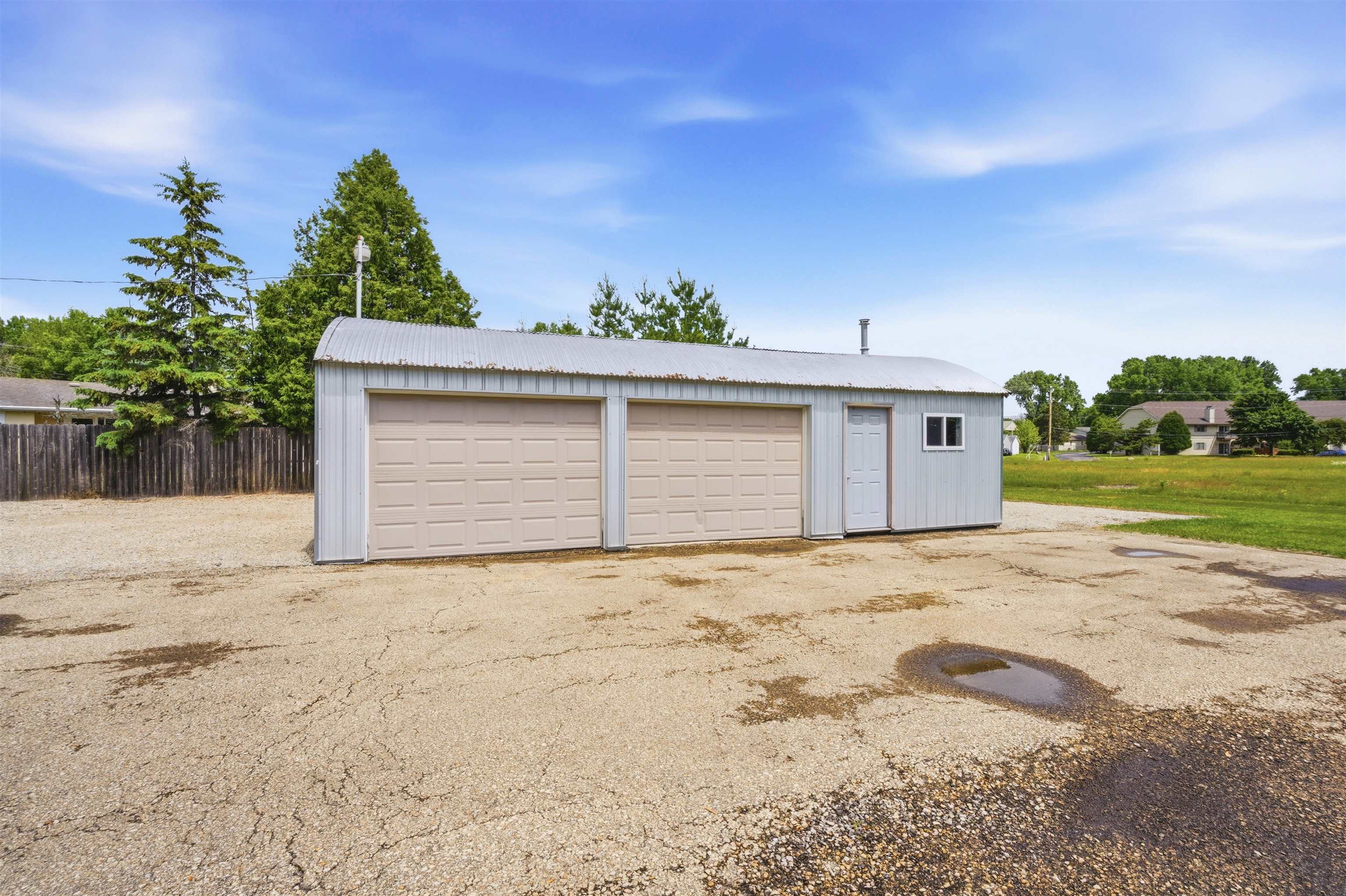 1250 PLANK Road