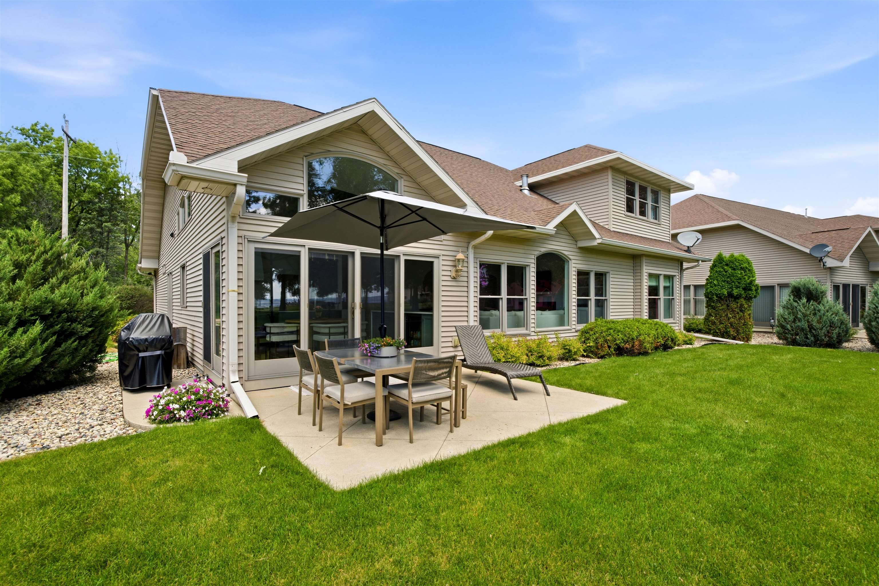 935 BRIGHTON Drive
