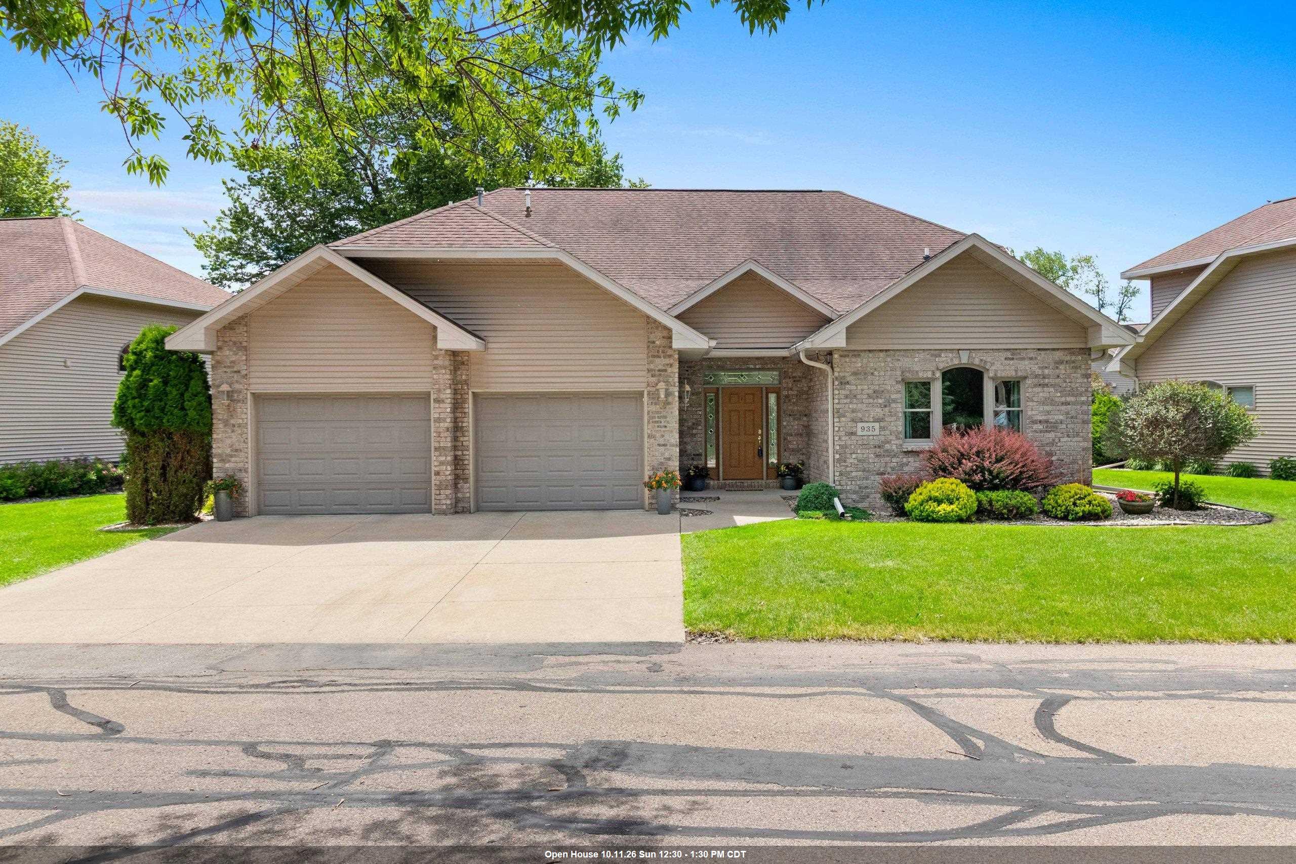 935 BRIGHTON Drive