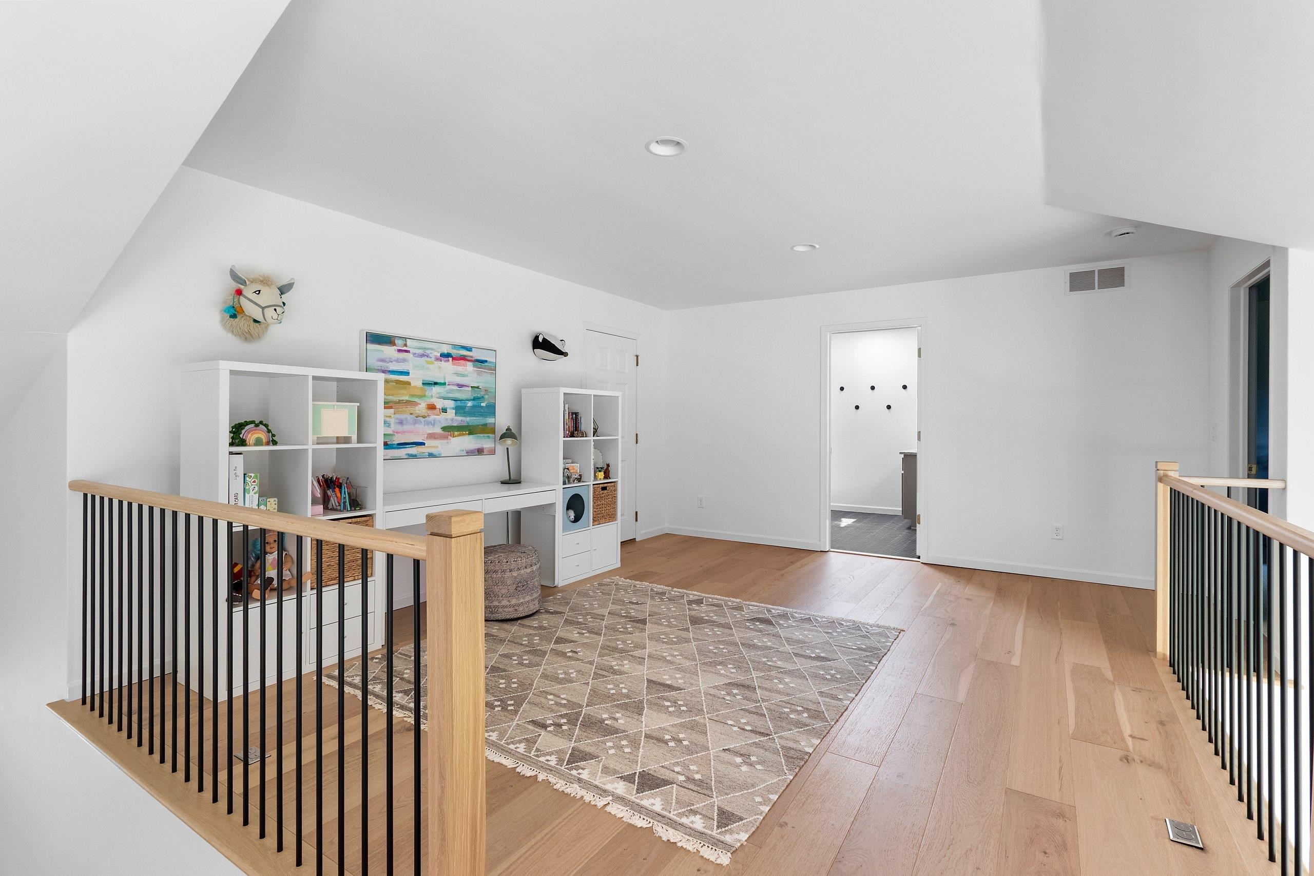 935 BRIGHTON Drive