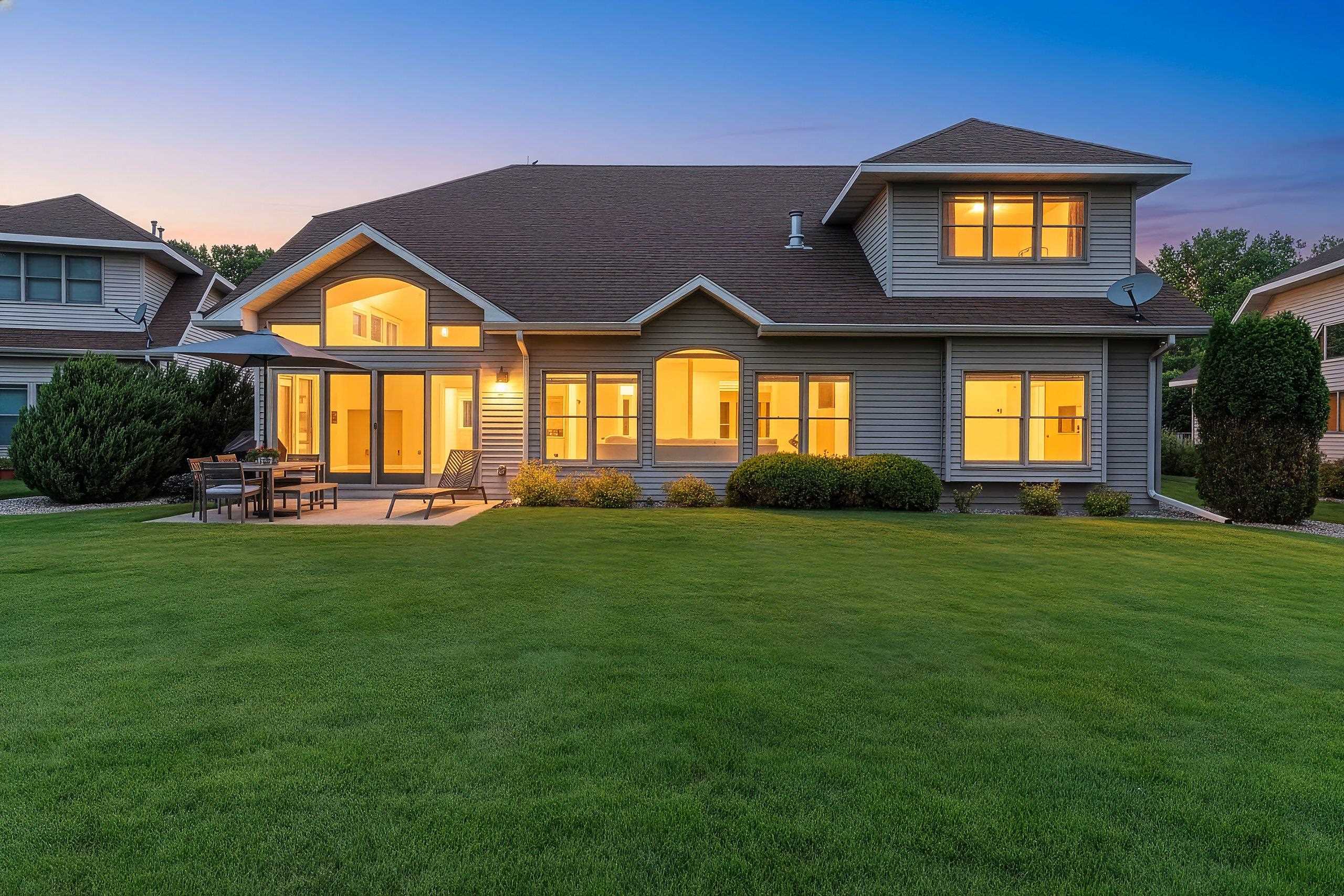 935 BRIGHTON Drive