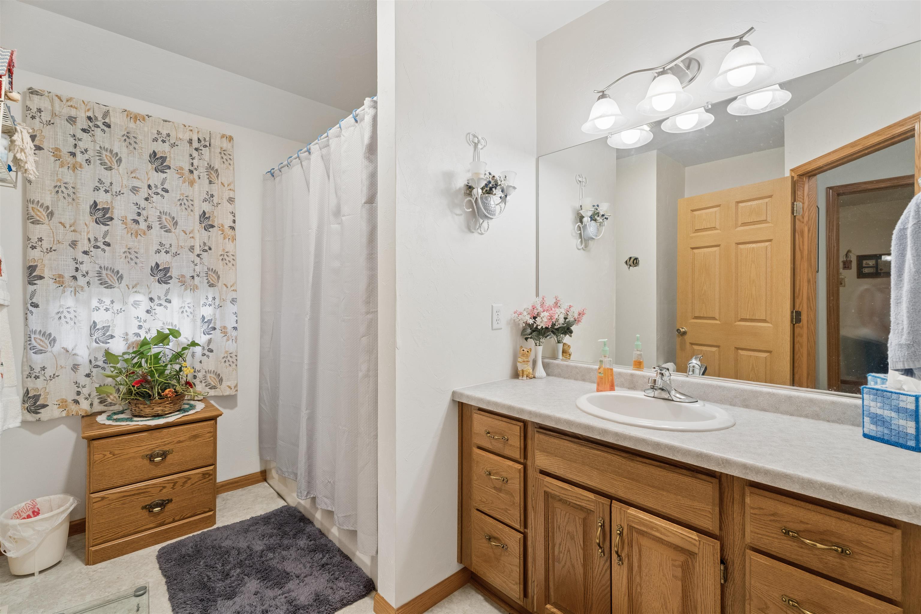 1123 STILLMEADOW Lane