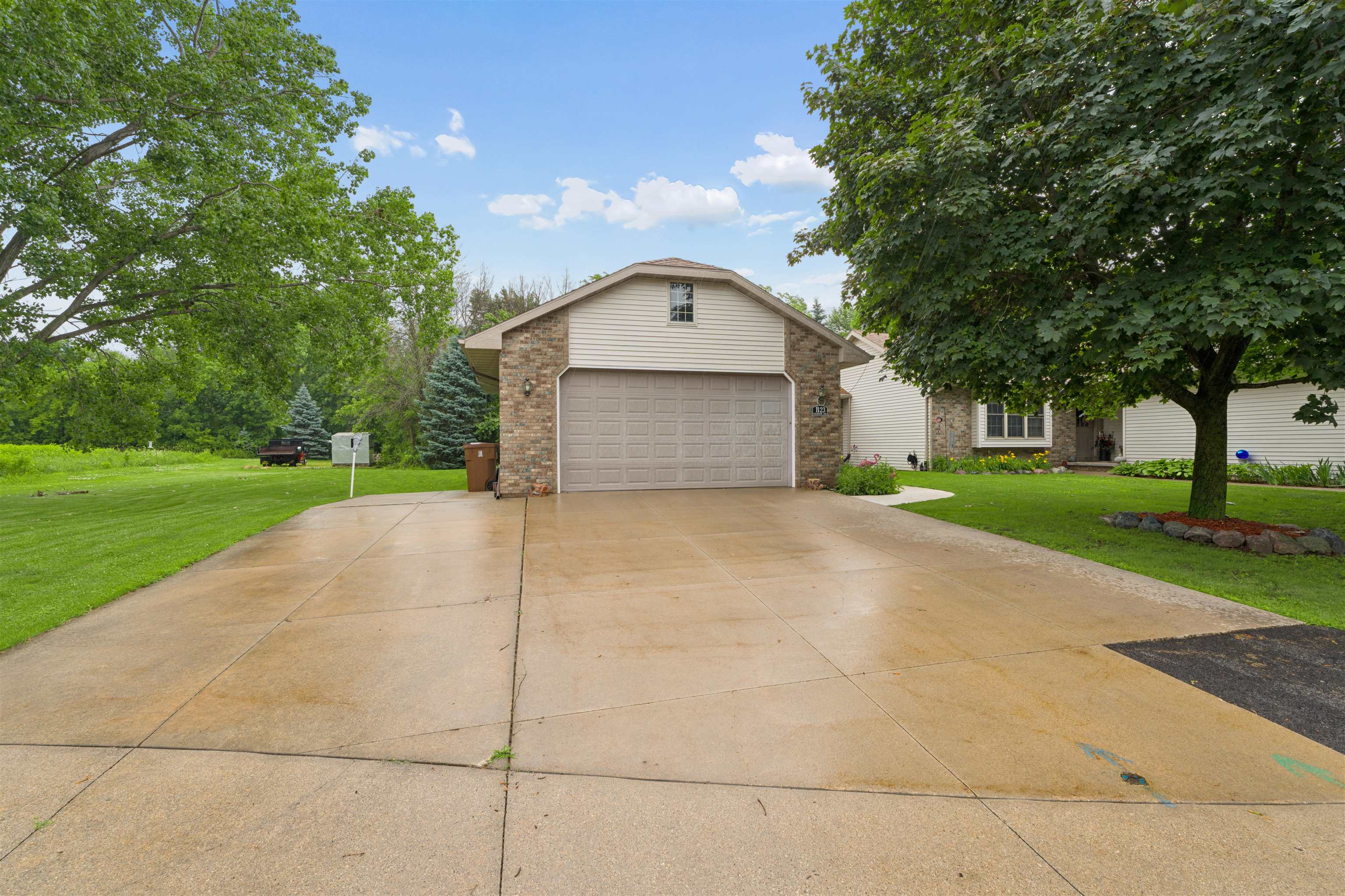 1123 STILLMEADOW Lane
