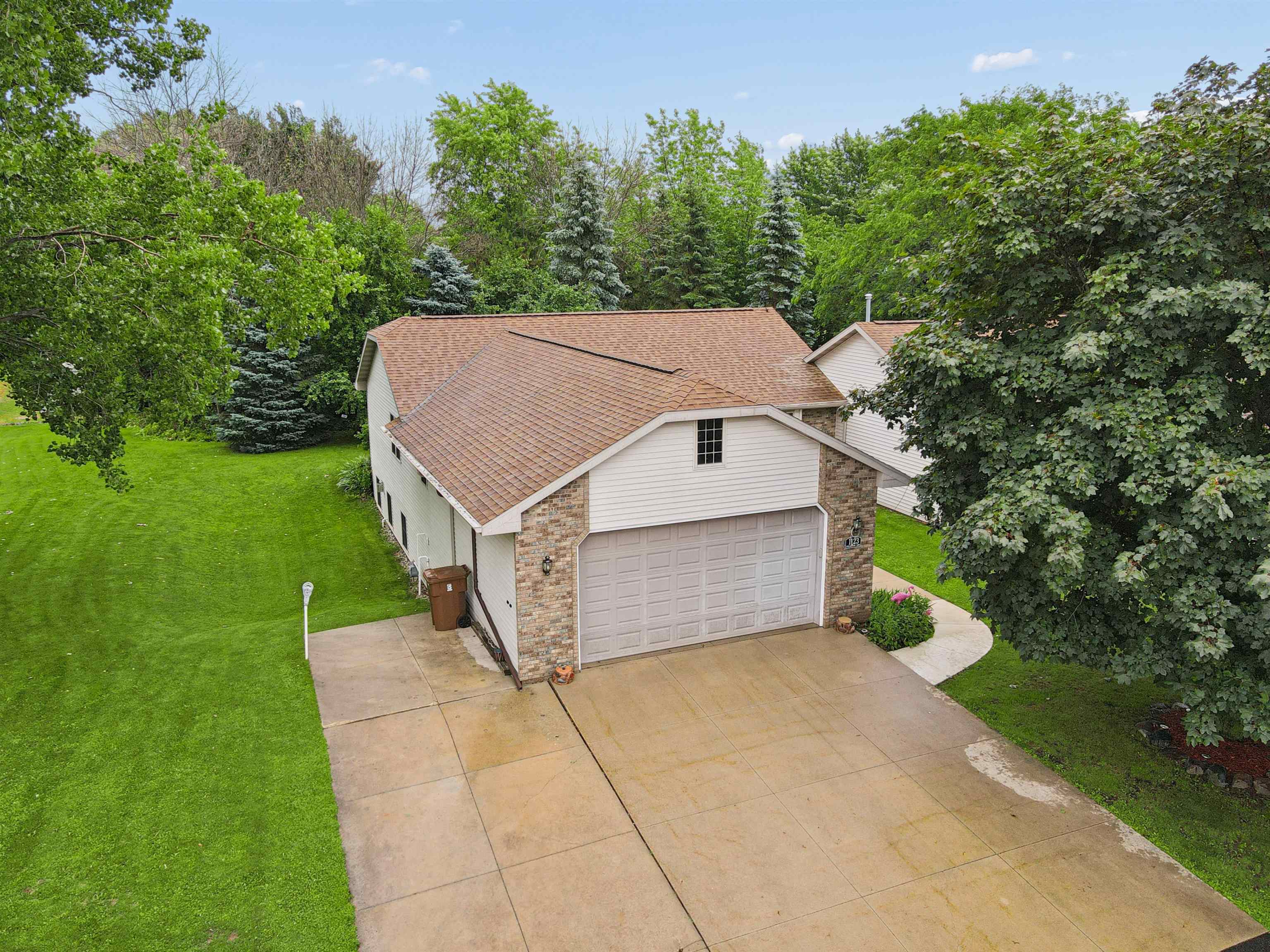 1123 STILLMEADOW Lane