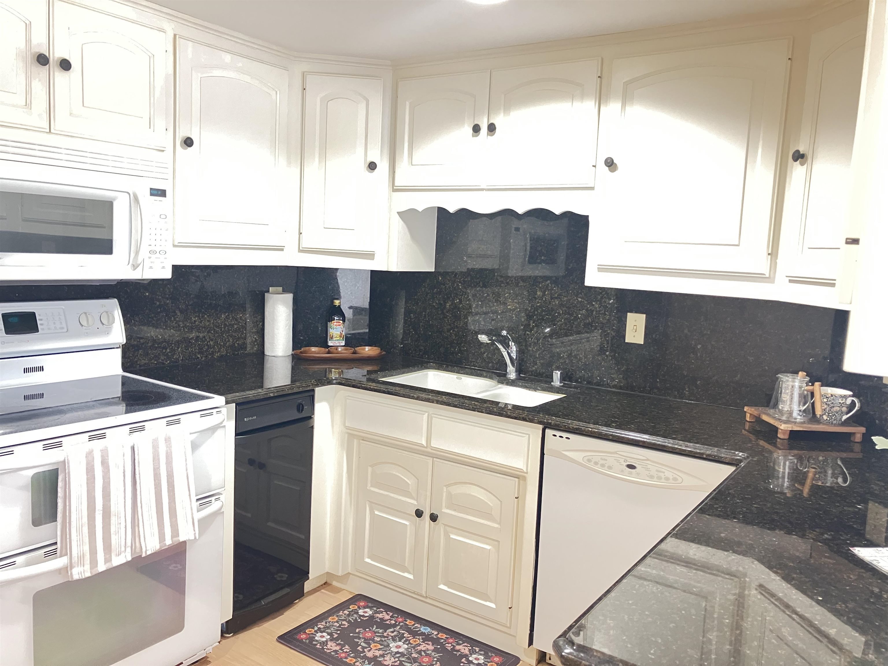2631 NORTHERN Road Unit: 210