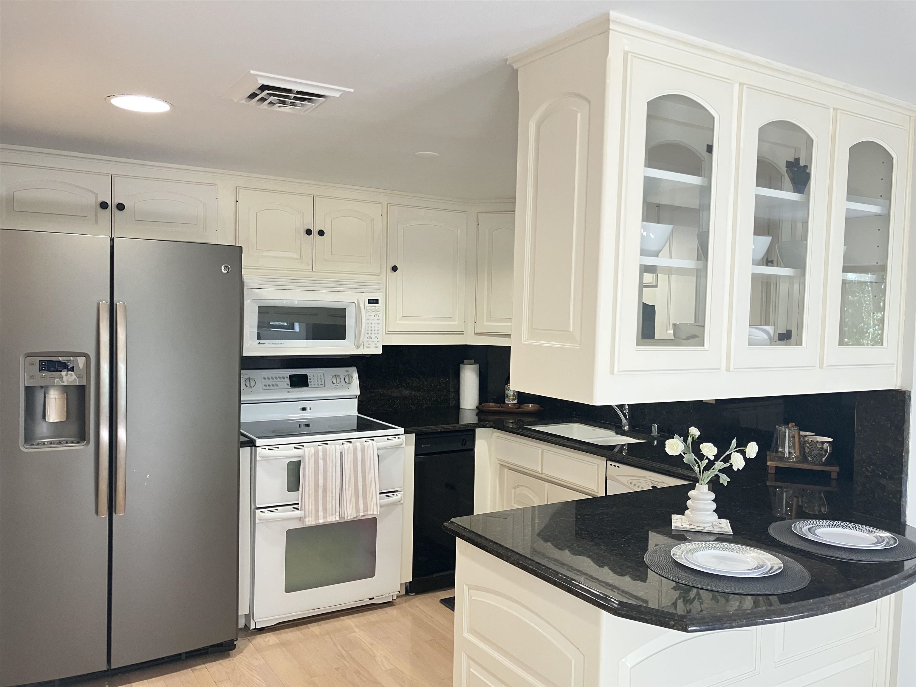2631 NORTHERN Road Unit: 210