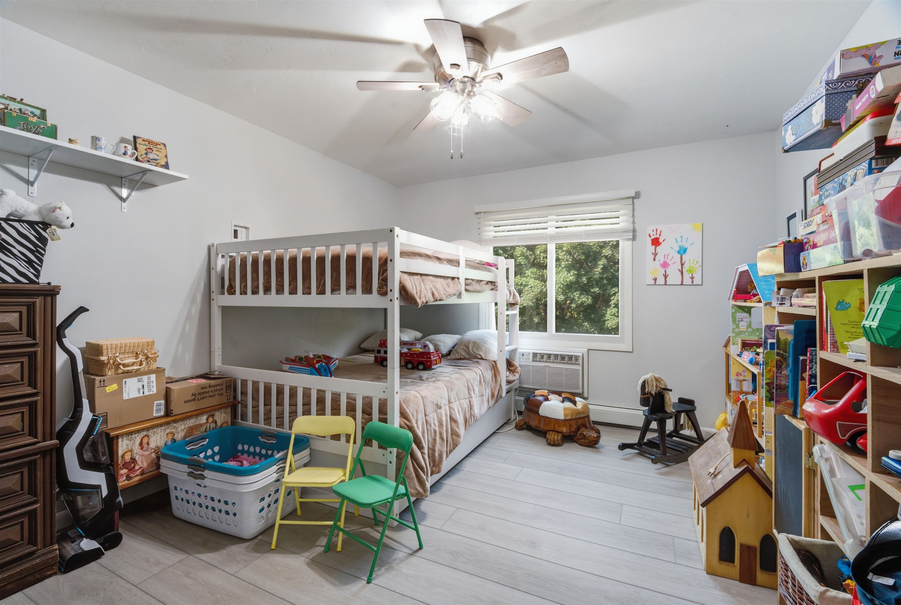 10 GREEN BAY Court Unit: 205