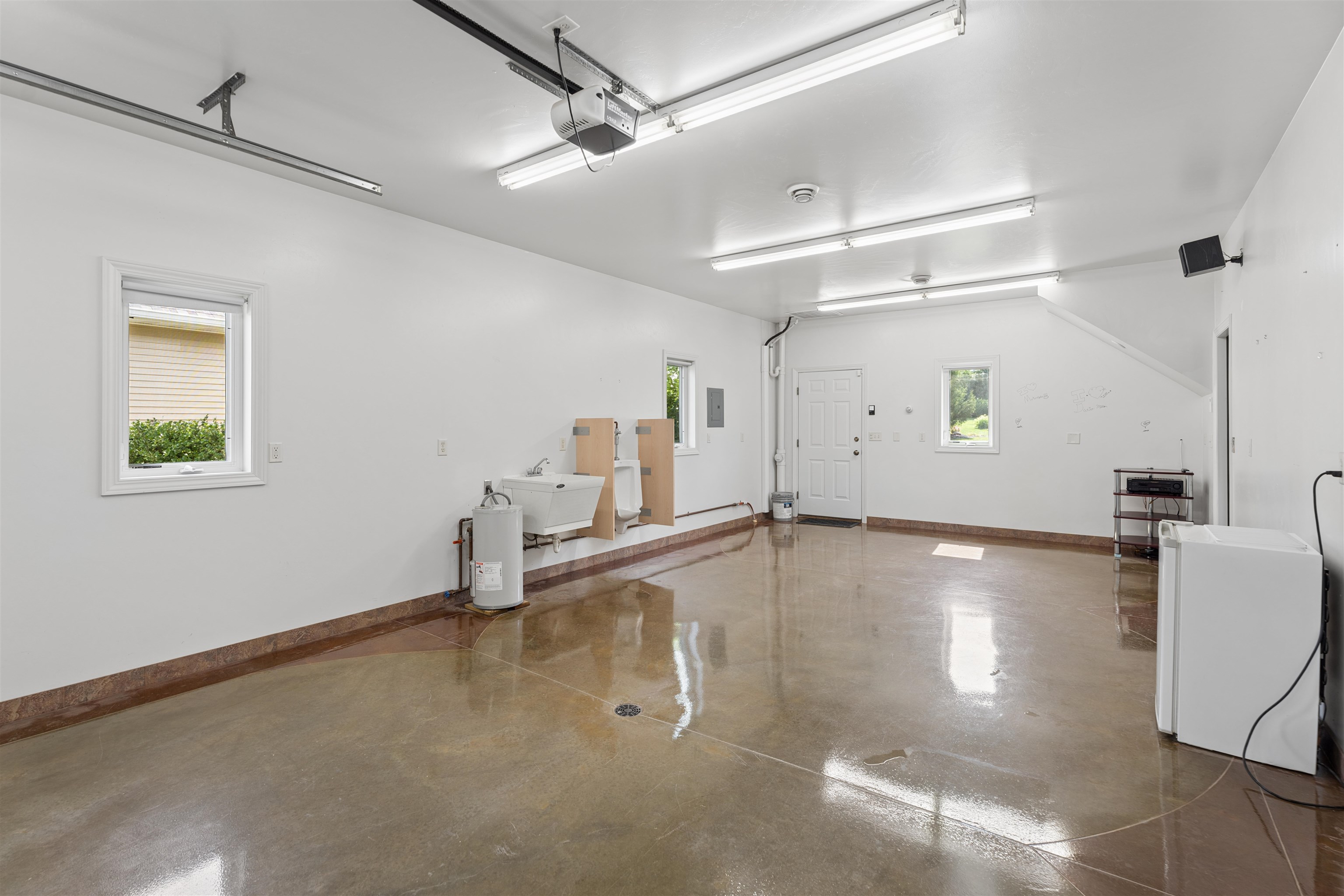 N1030 SPRING VALLEY Drive