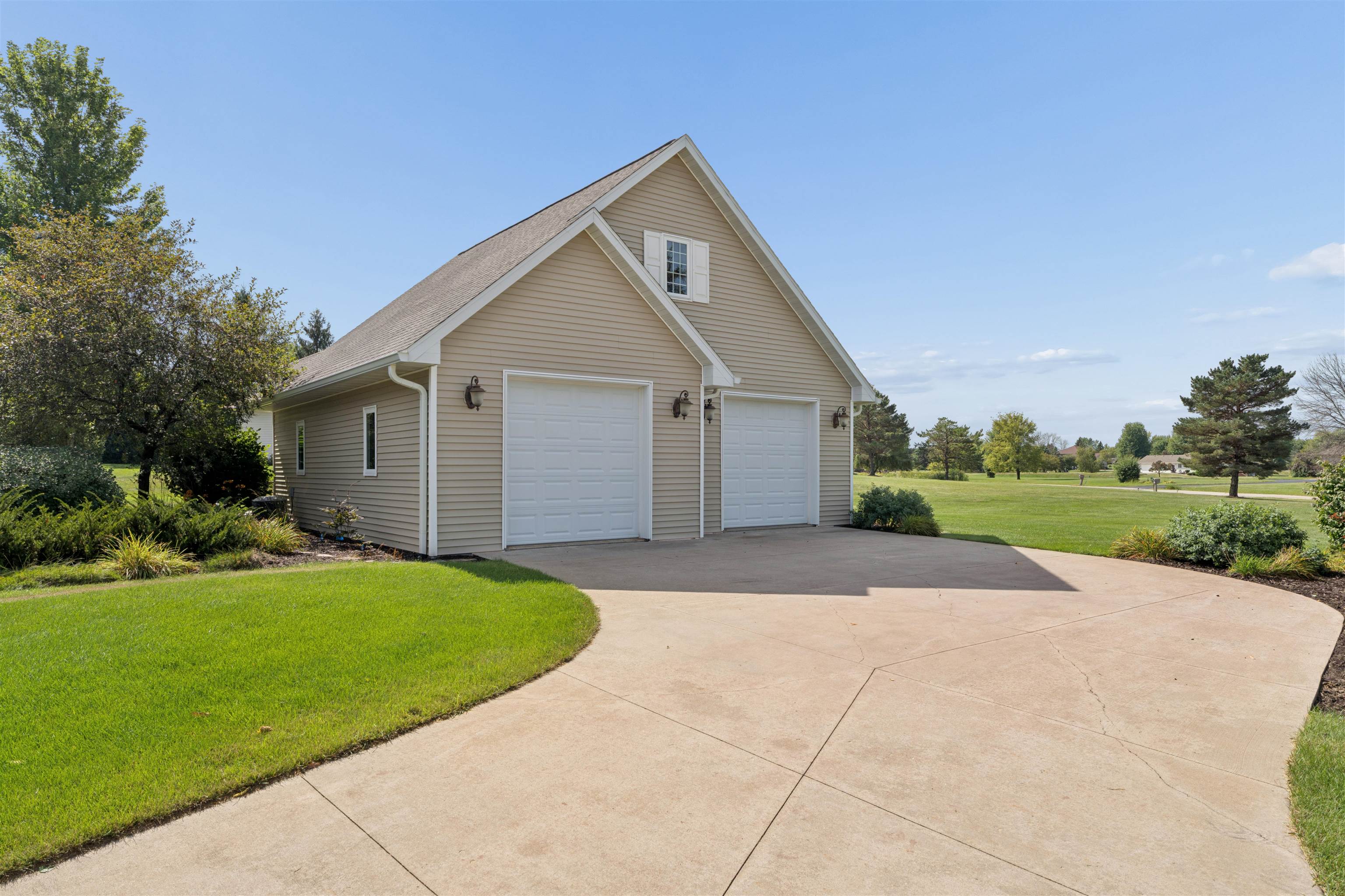 N1030 SPRING VALLEY Drive