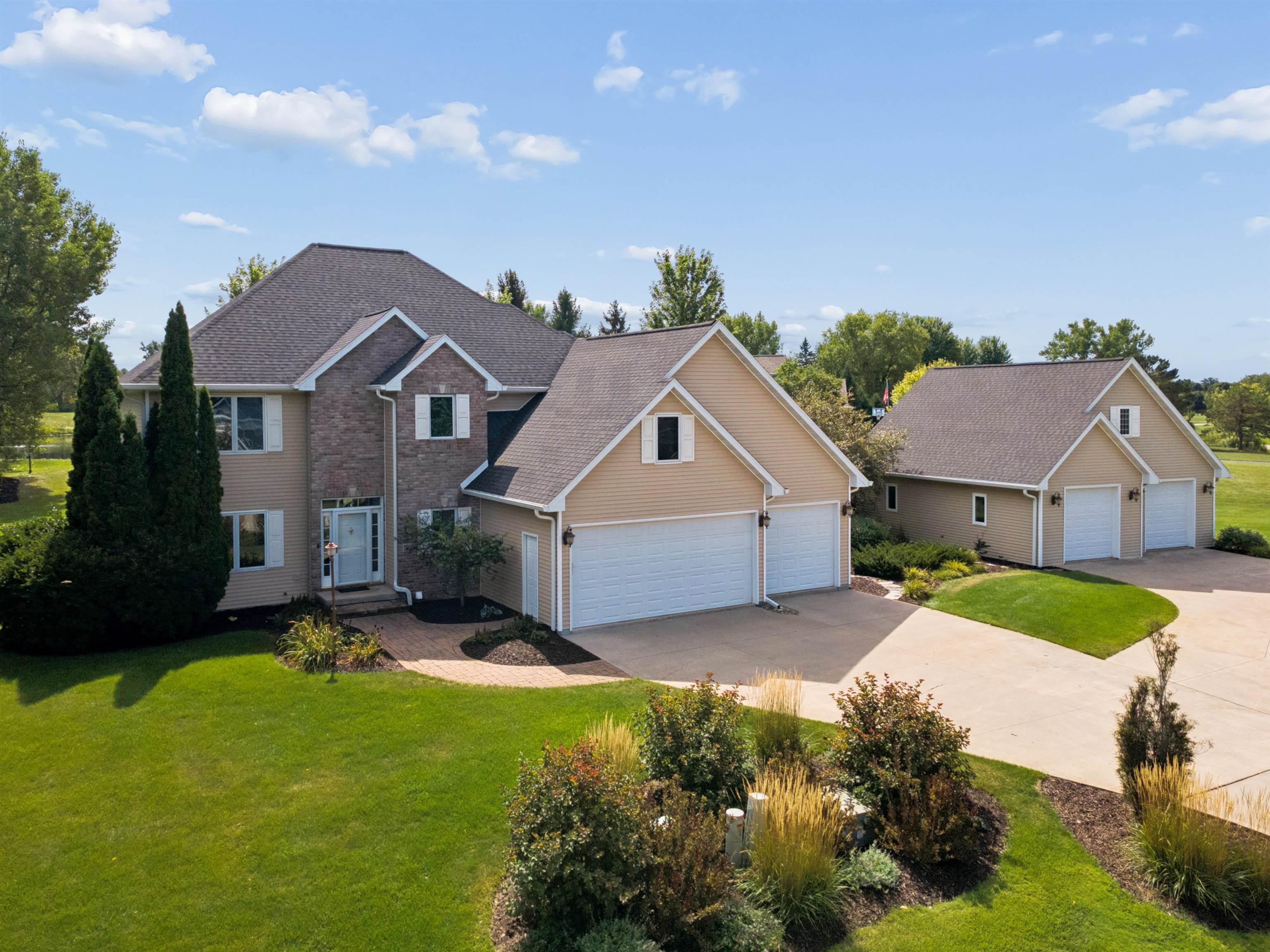 N1030 SPRING VALLEY Drive