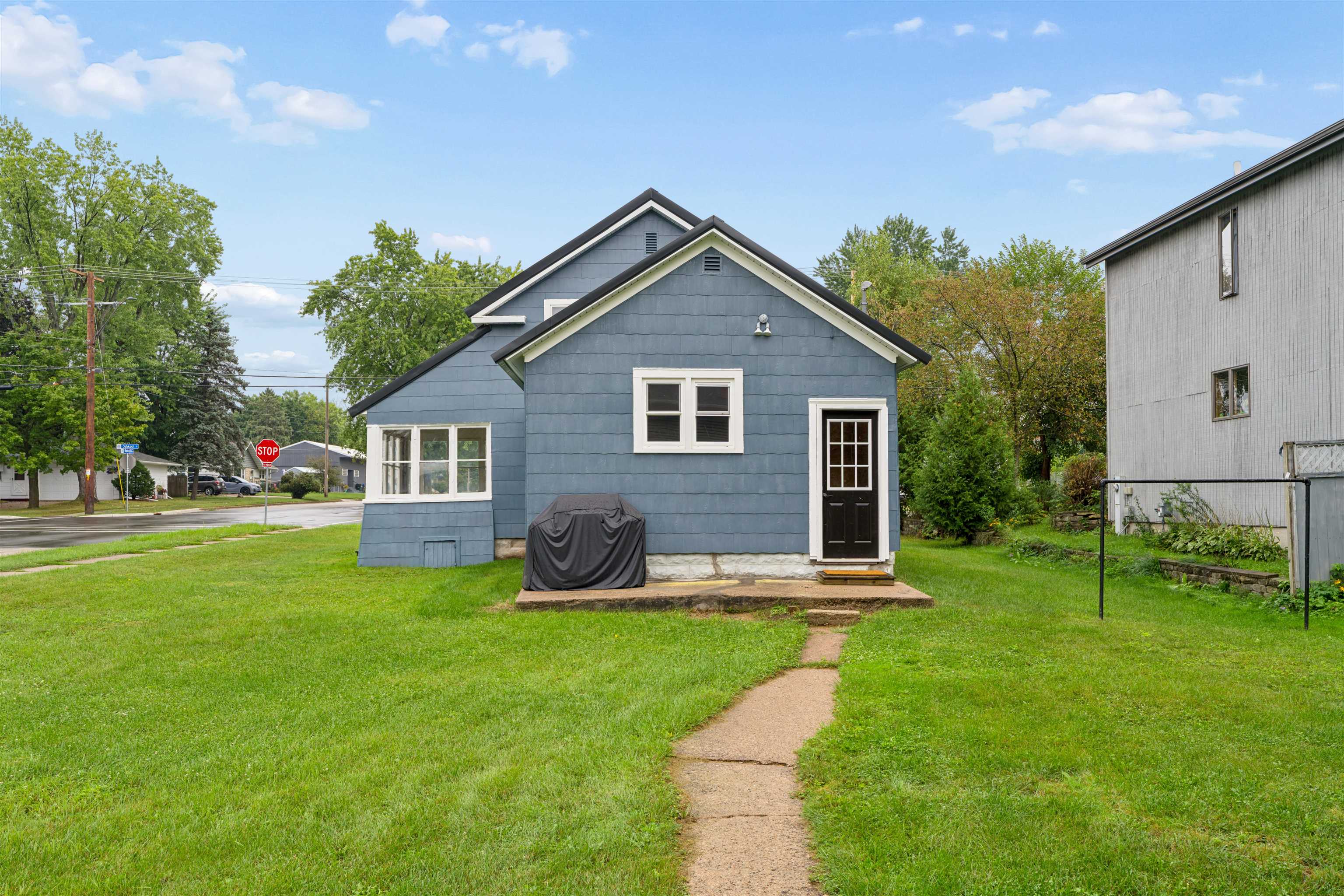 803 OSHKOSH Street