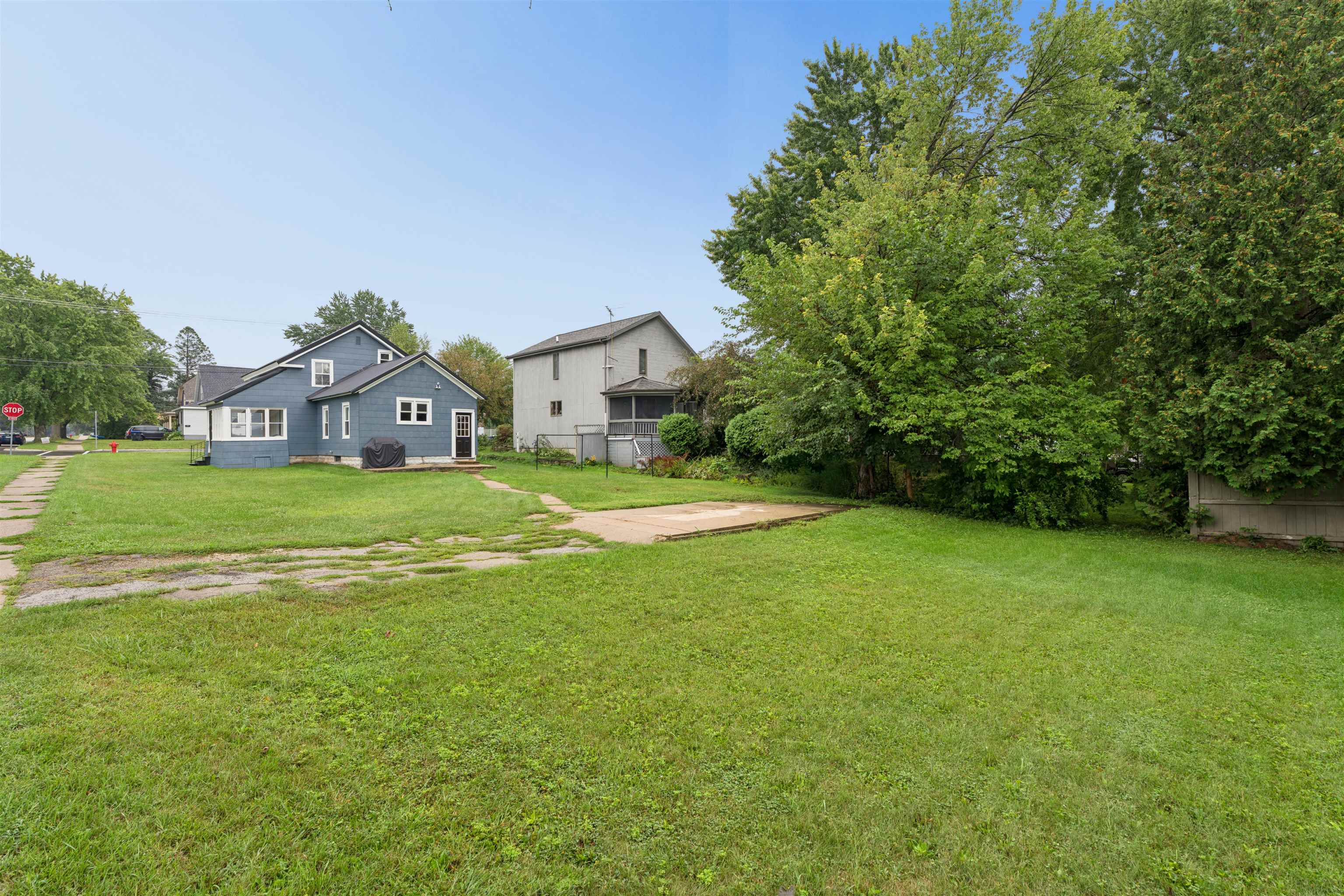 803 OSHKOSH Street