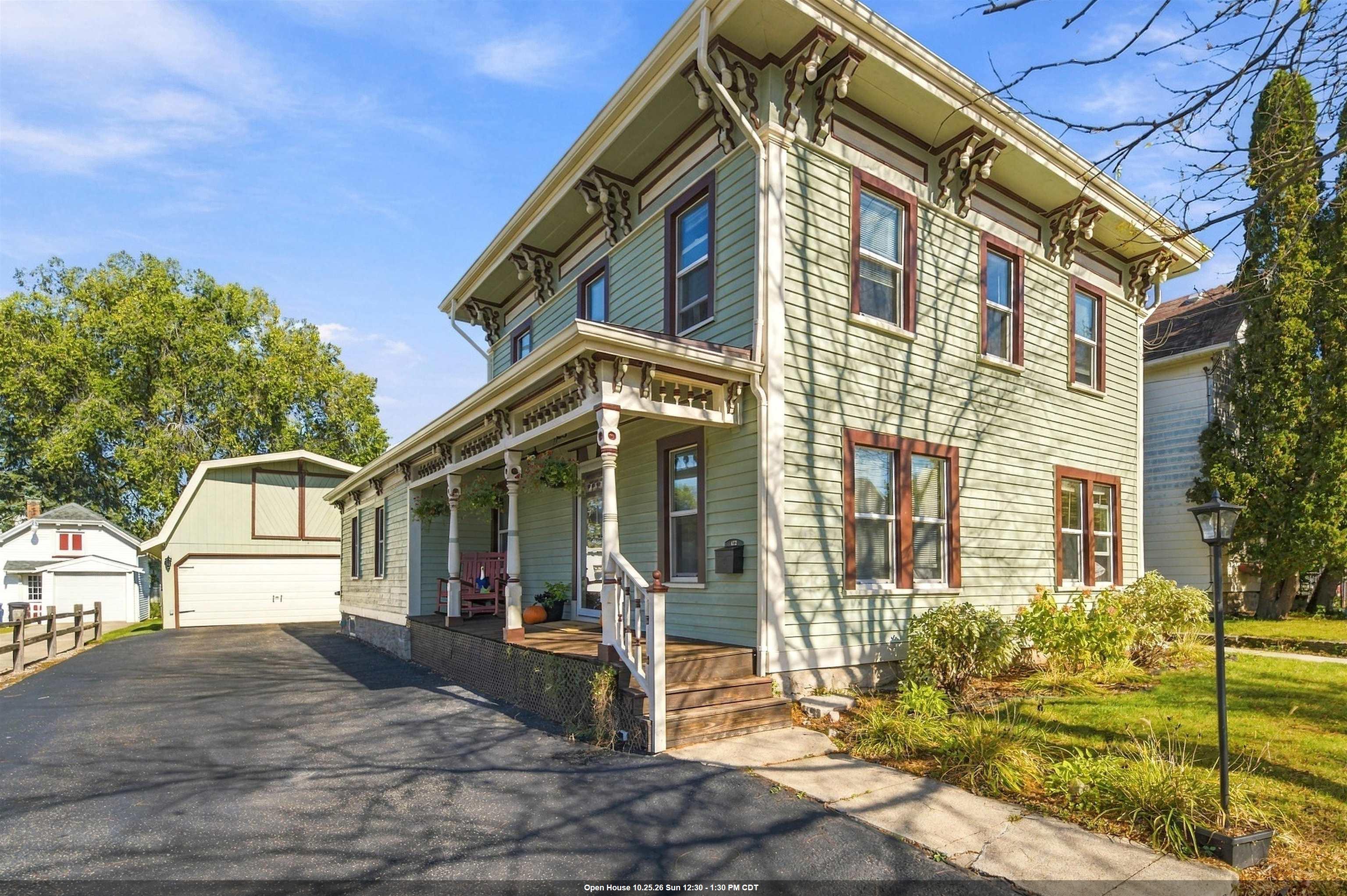 422 W 11TH Avenue
