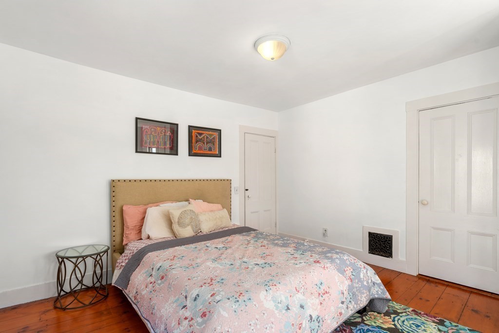 40 Bow Rd
