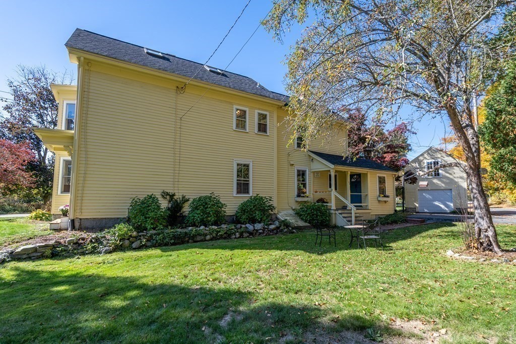 40 Bow Rd