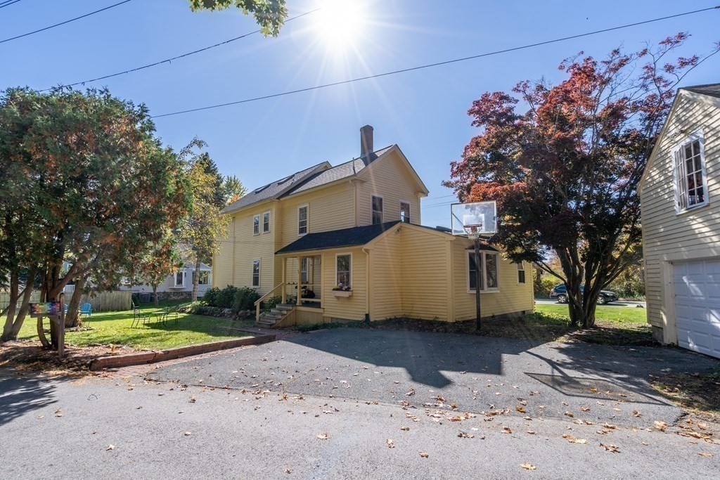 40 Bow Rd