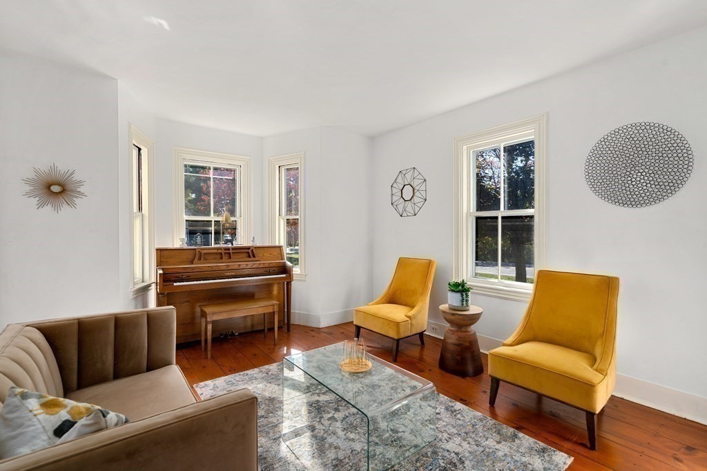40 Bow Rd