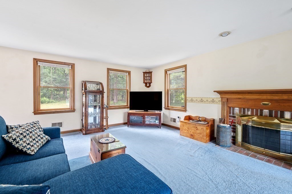 65 Lancaster Rd