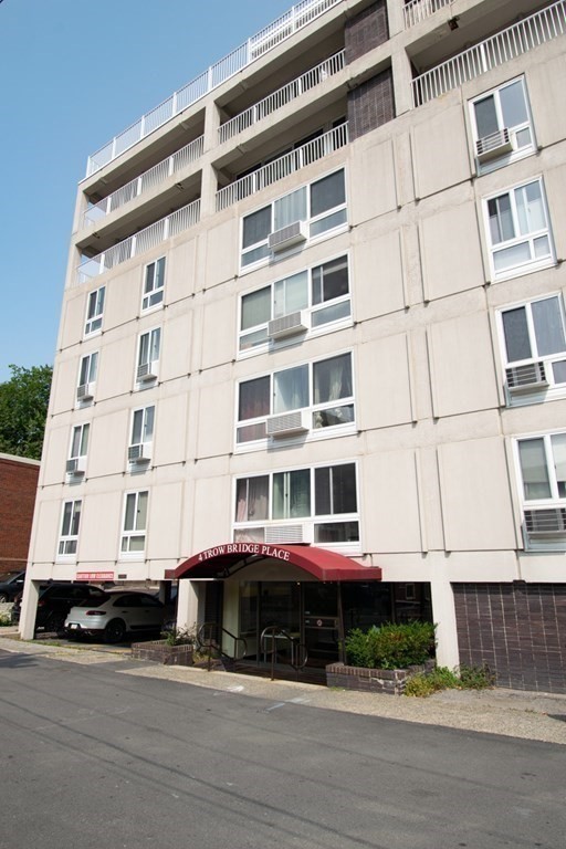 4 Trowbridge Place # 4A