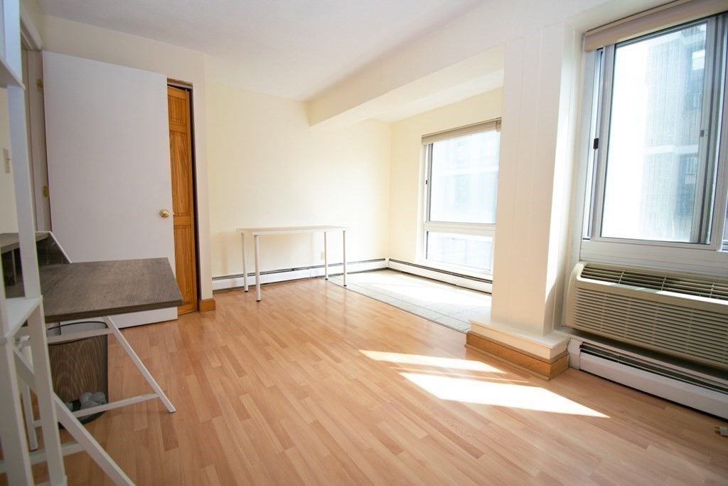 4 Trowbridge Place # 4A
