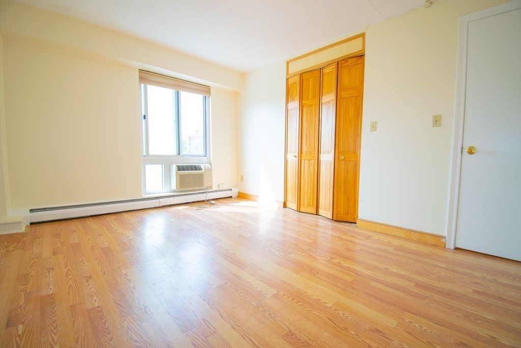 4 Trowbridge Place # 4A