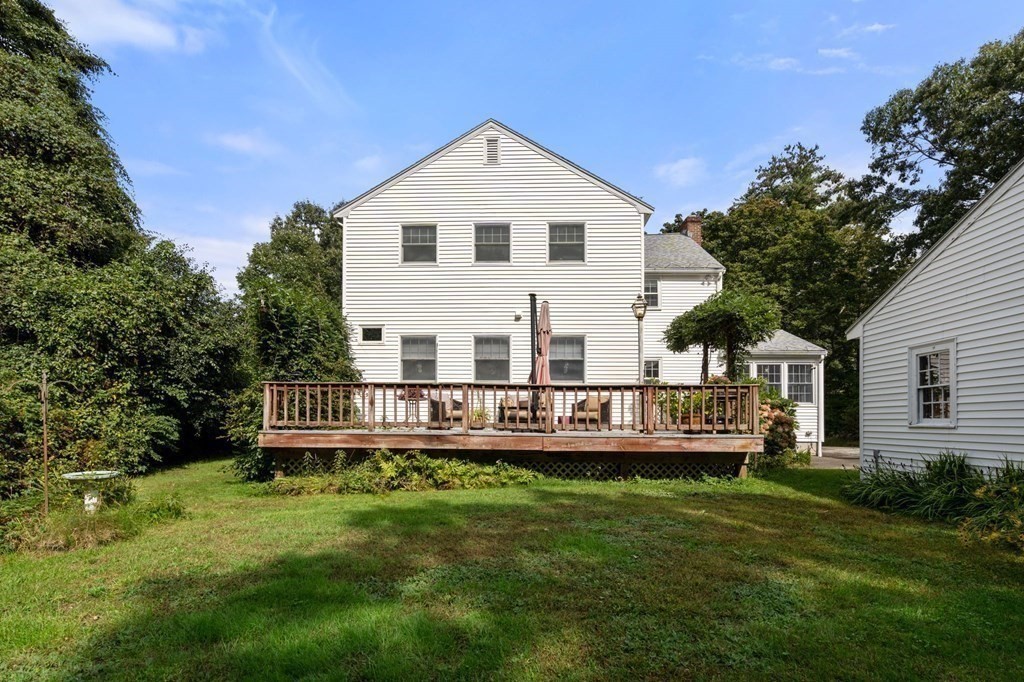 171 Glezen Ln