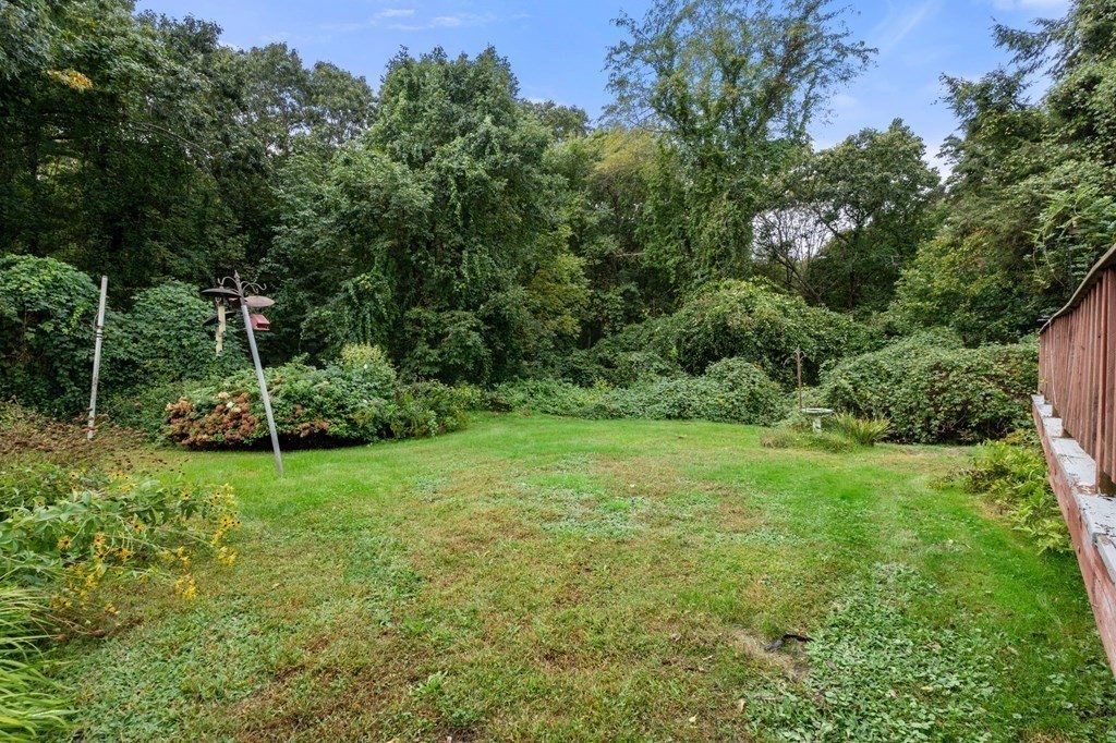 171 Glezen Ln