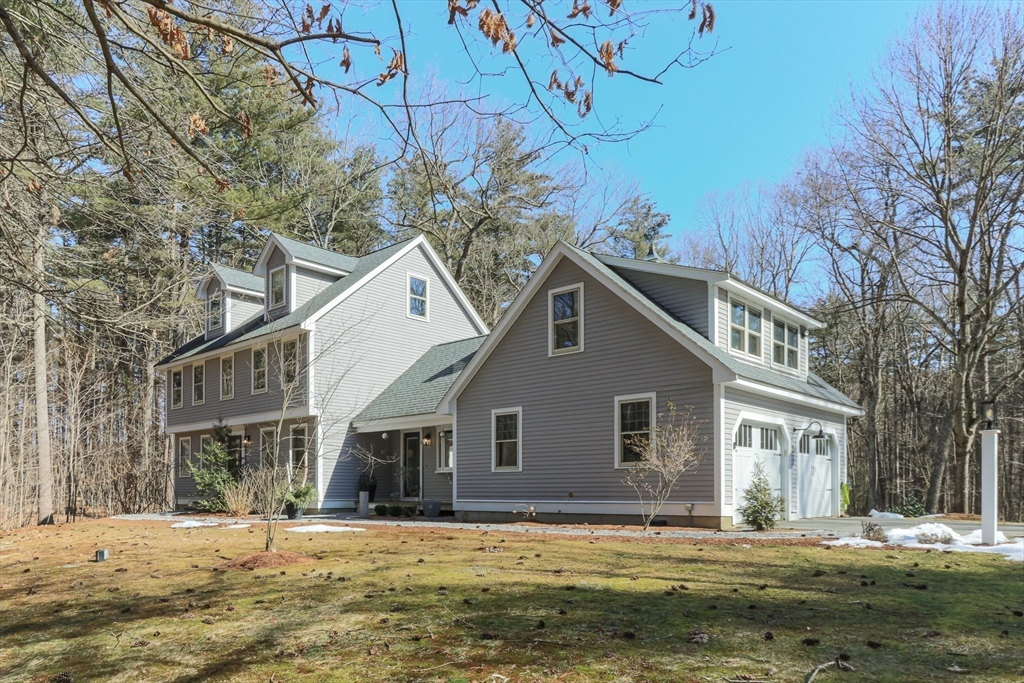 6 Brick Pond Way