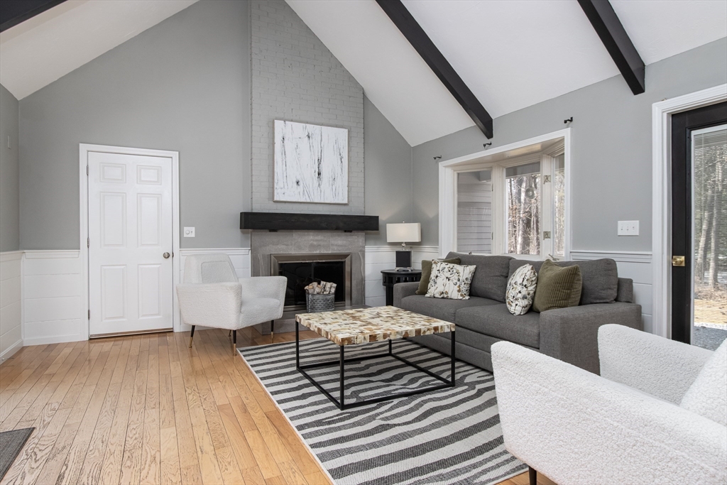 6 Brick Pond Way