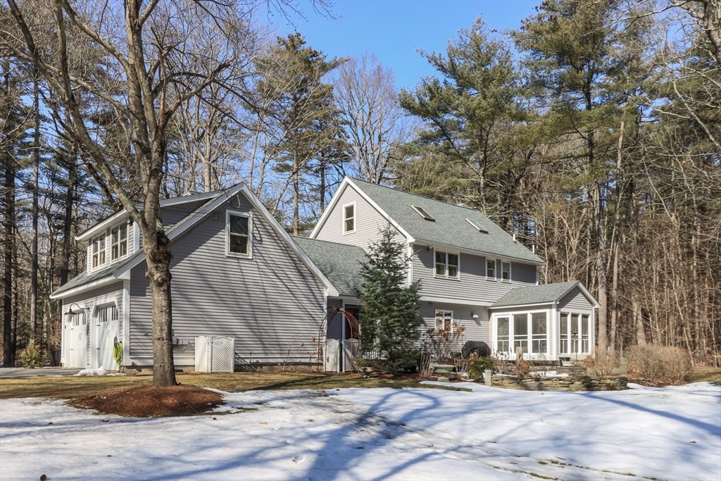 6 Brick Pond Way