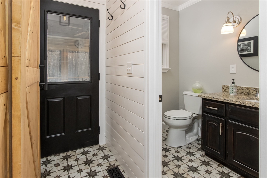 6 Brick Pond Way