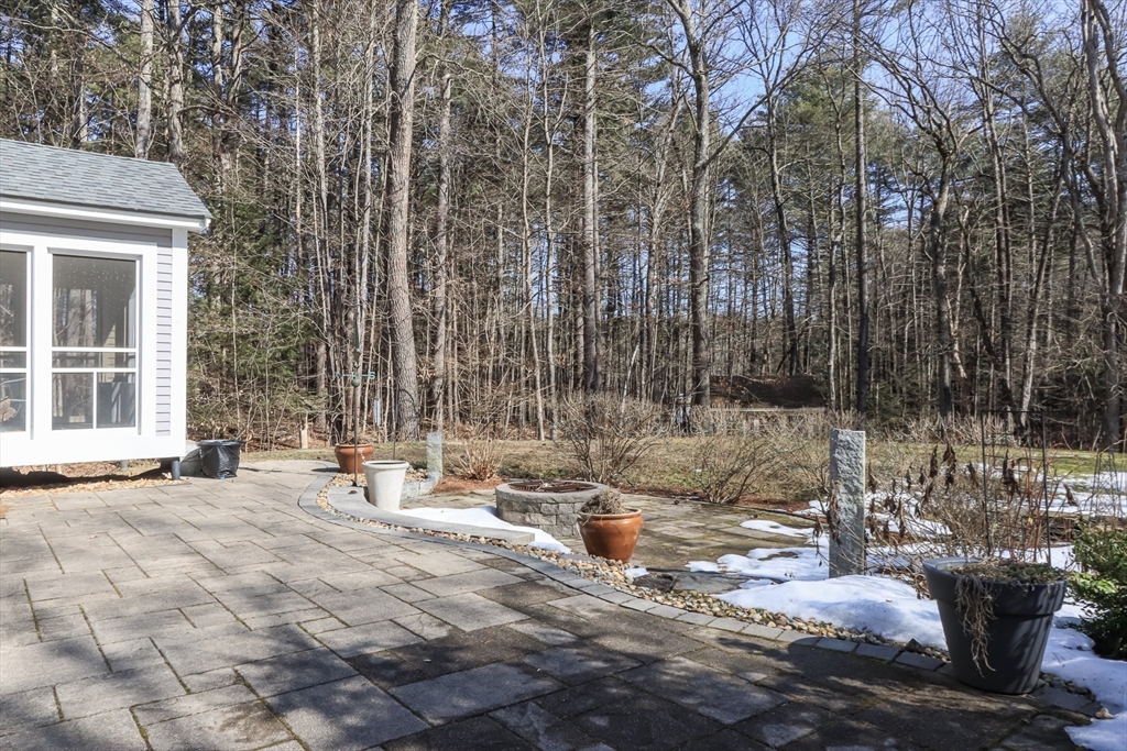 6 Brick Pond Way