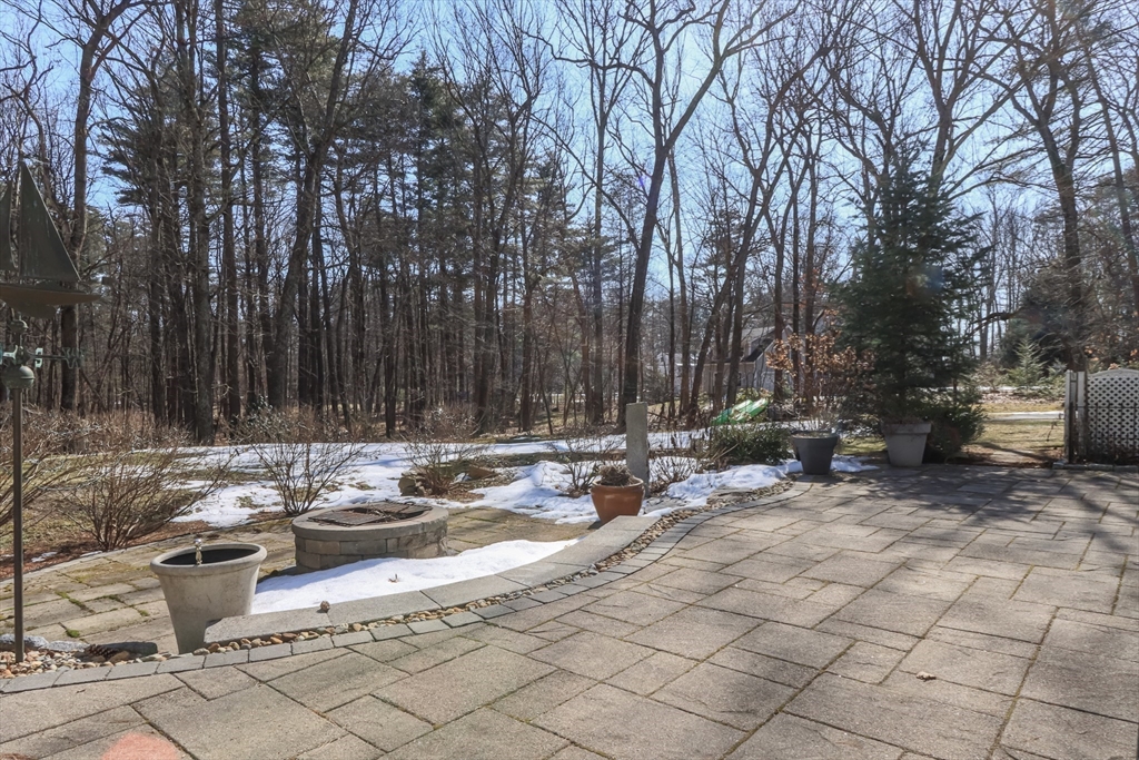 6 Brick Pond Way