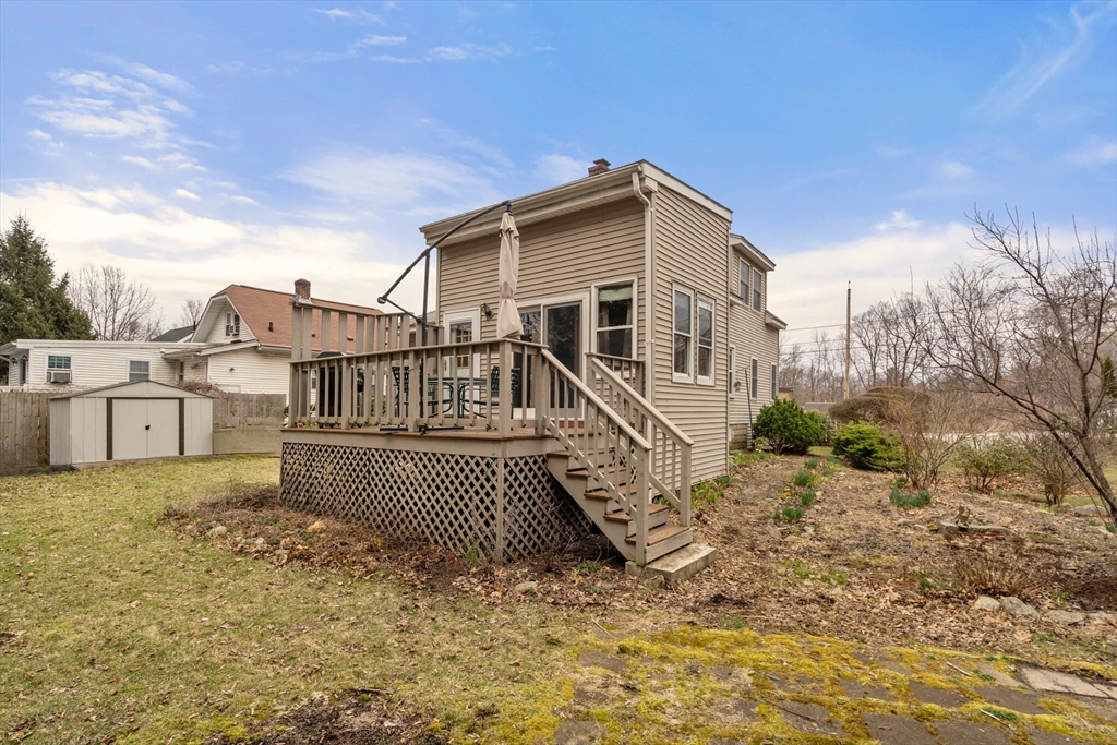10 Pineland Ave