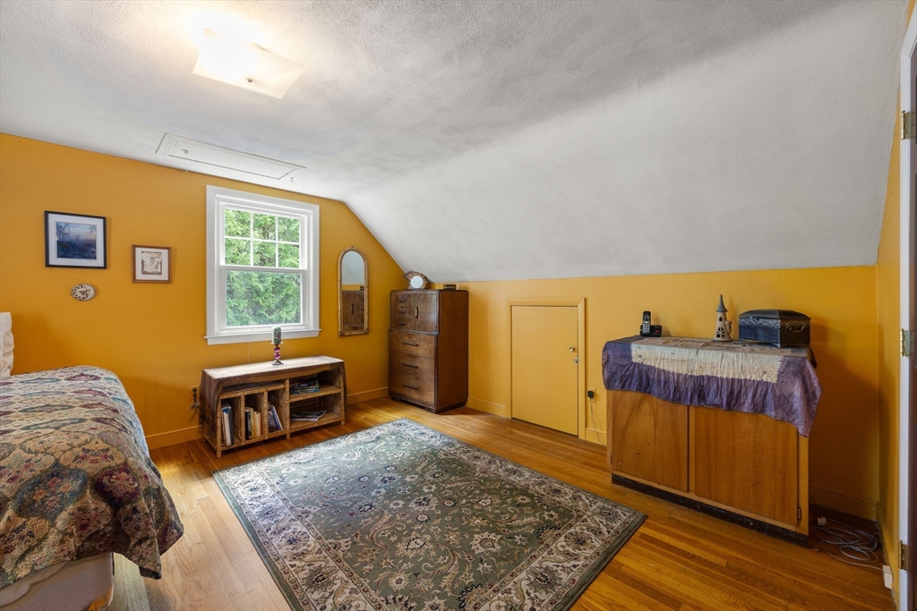 33 Boeske Ave