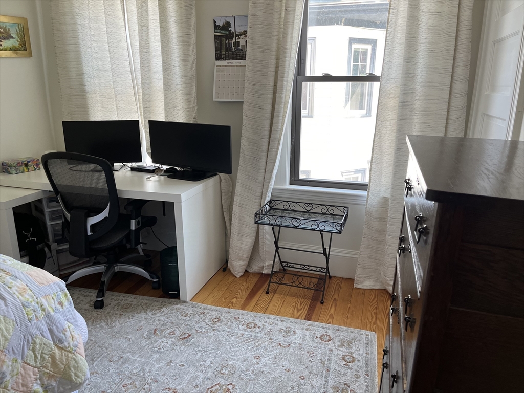 41 Cleveland St # 1