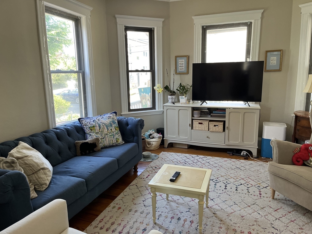 41 Cleveland St # 1