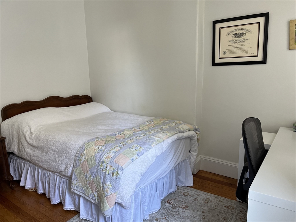 41 Cleveland St # 1